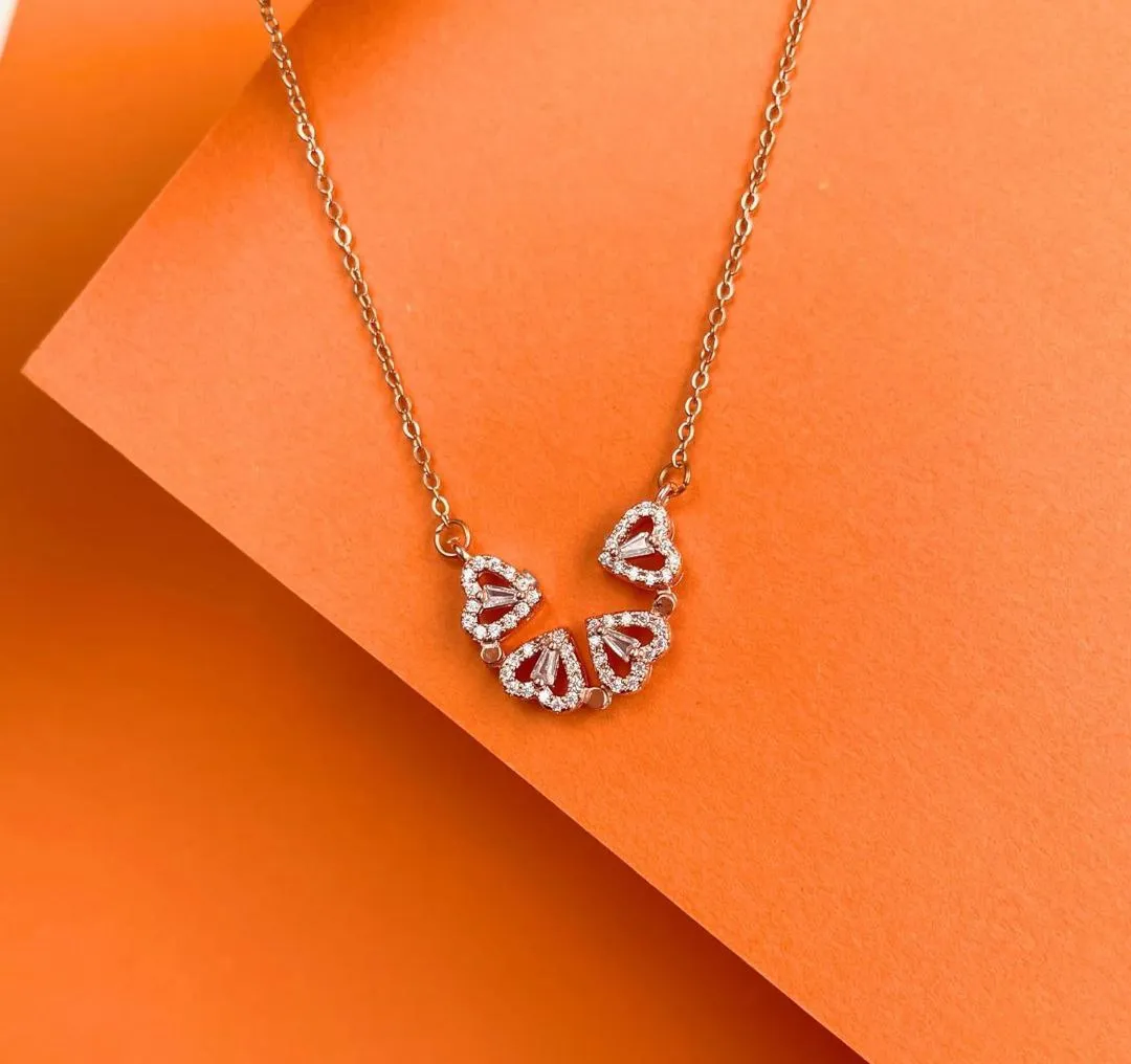 2-Way Multi Wearing Magnetic Heart Clover Necklace