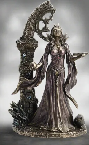 Aradia the Wiccan Queen of Witches Statue by Veronese Design