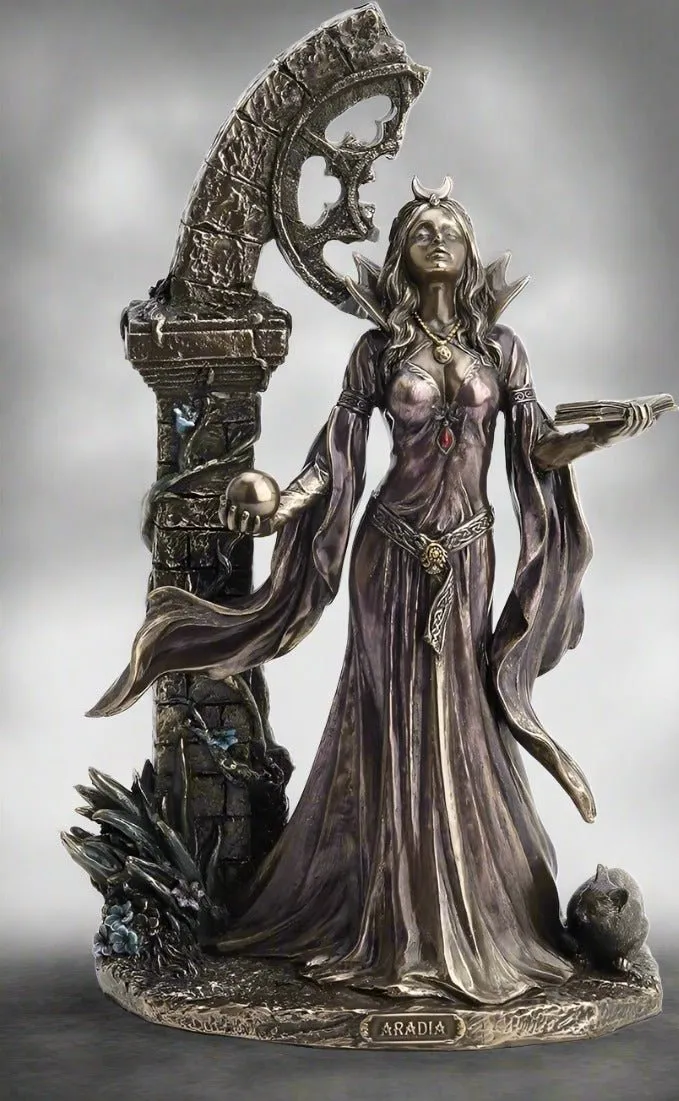 Aradia the Wiccan Queen of Witches Statue by Veronese Design