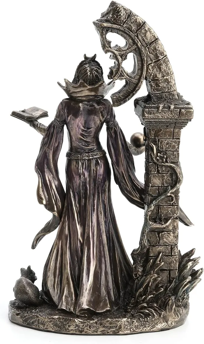 Aradia the Wiccan Queen of Witches Statue by Veronese Design