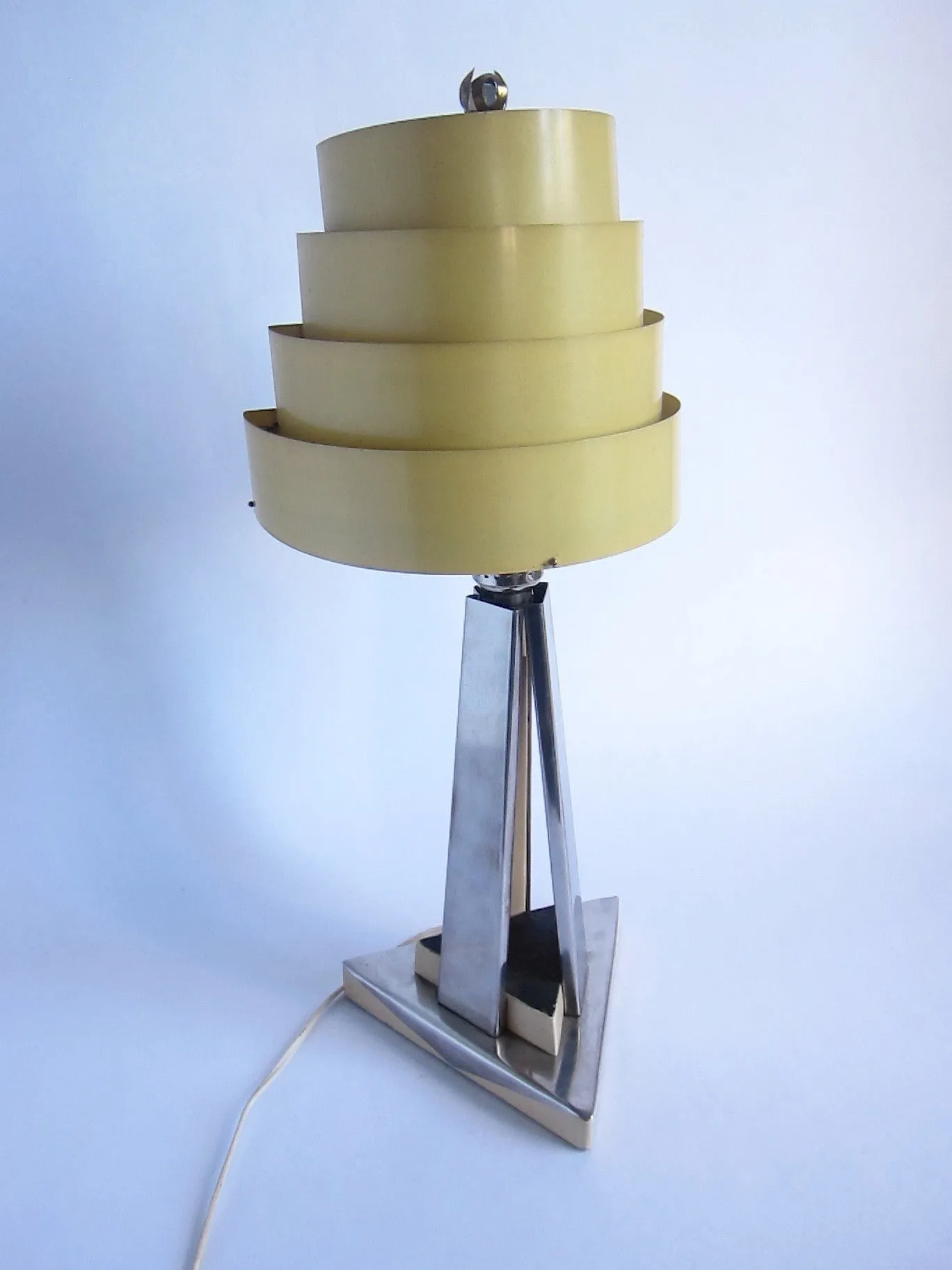Art Deco Style Table Lamp