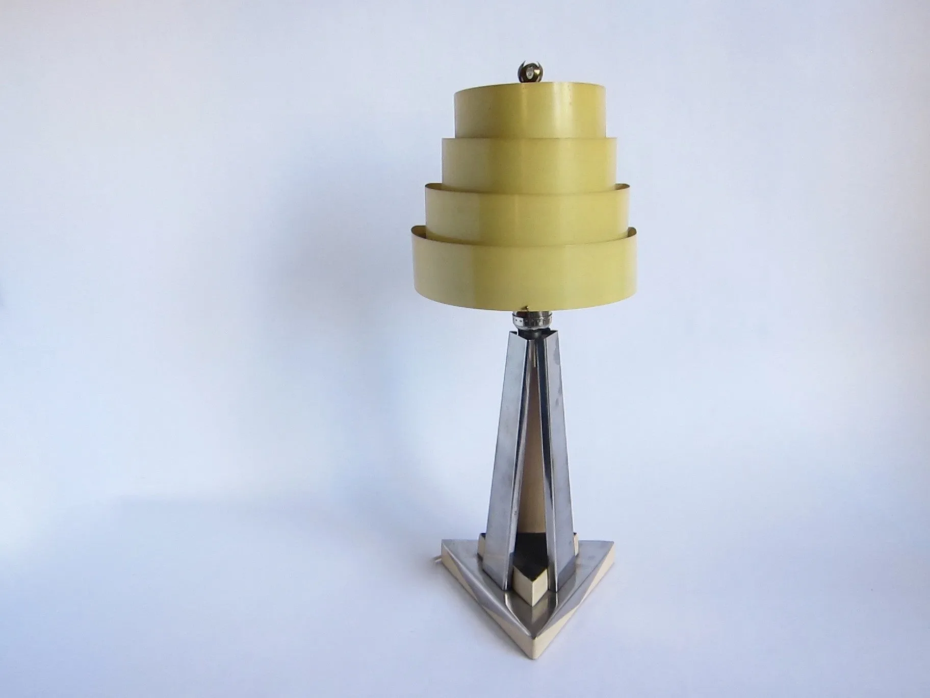 Art Deco Style Table Lamp