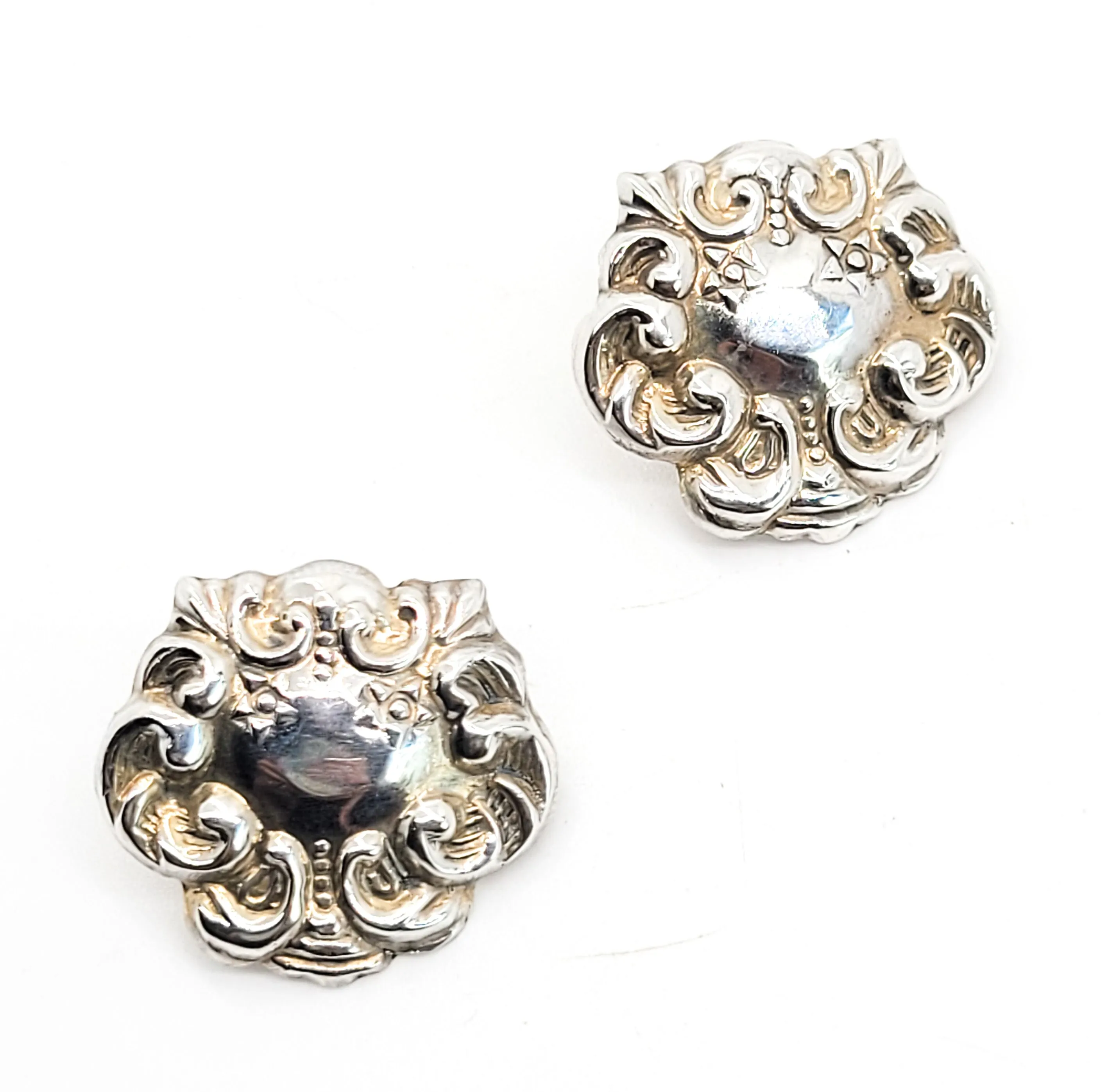Art Nouveau style repousse shield sterling silver vintage earrings signed SE