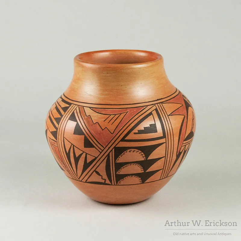 Attractive Unsigned Hopi Jar