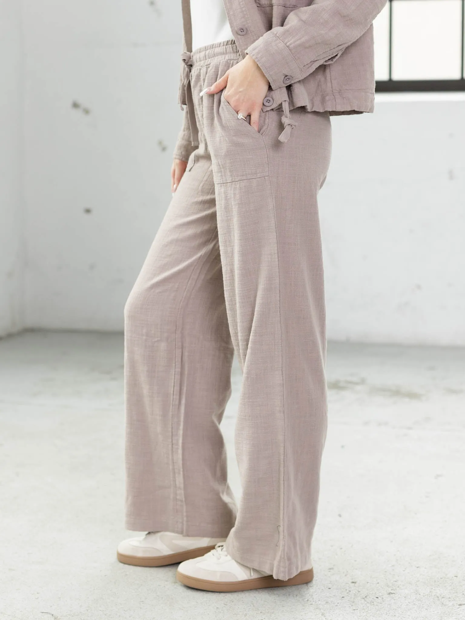 Bobi Wide Leg Tie Waist Pant