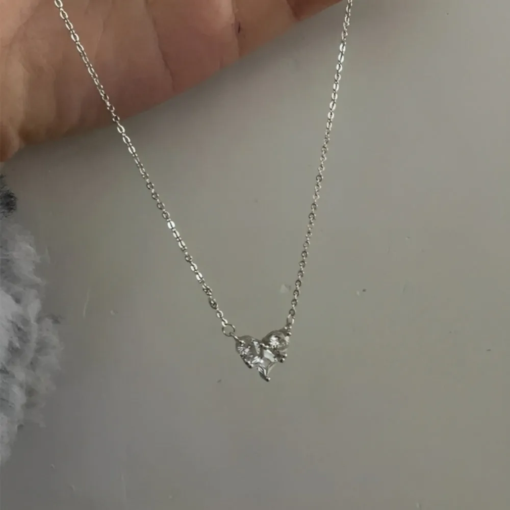 Cordate Shape Pendant With Chain