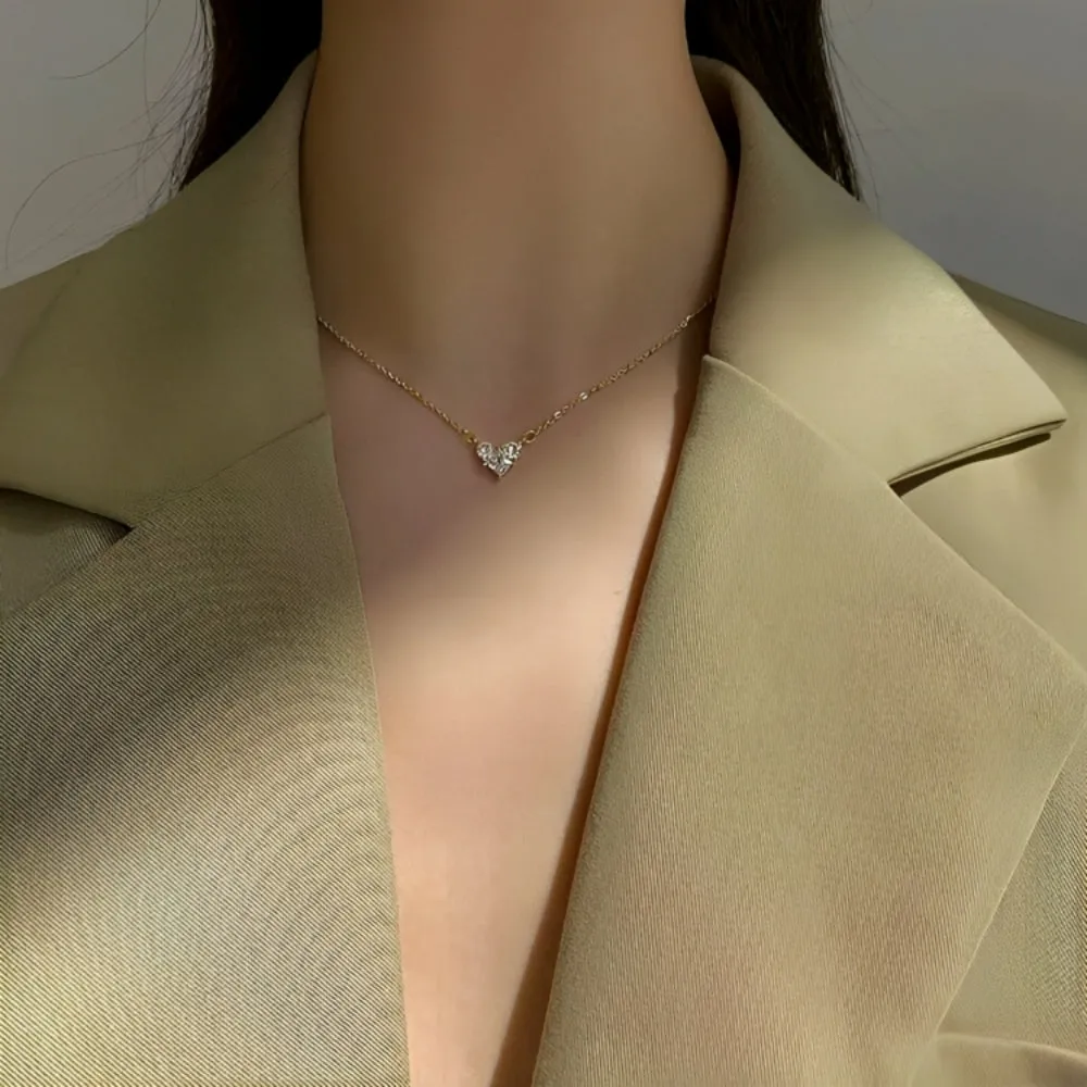 Cordate Shape Pendant With Chain