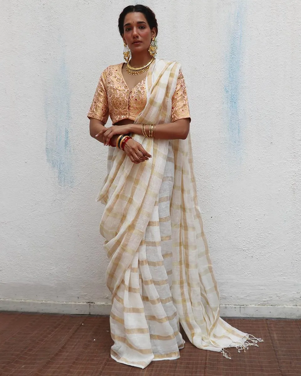 Devaki Handwoven Linen Zari Saree - Onam