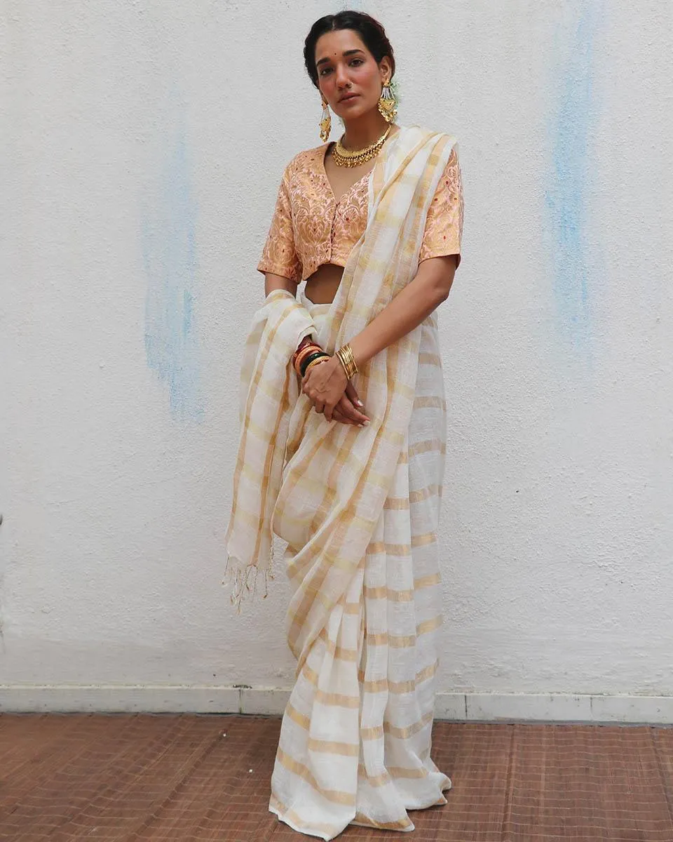 Devaki Handwoven Linen Zari Saree - Onam