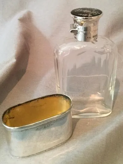Flask Antique Sterling Silver Inlaid Bayonet Cap with Beveled Glass