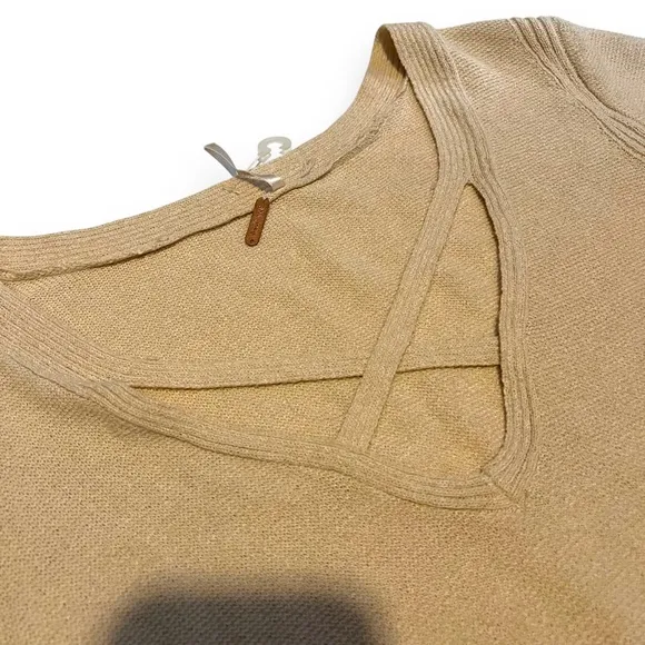 Free People Crisscross Tunic Sweater Womens Medium Beige Split Hem Neutral