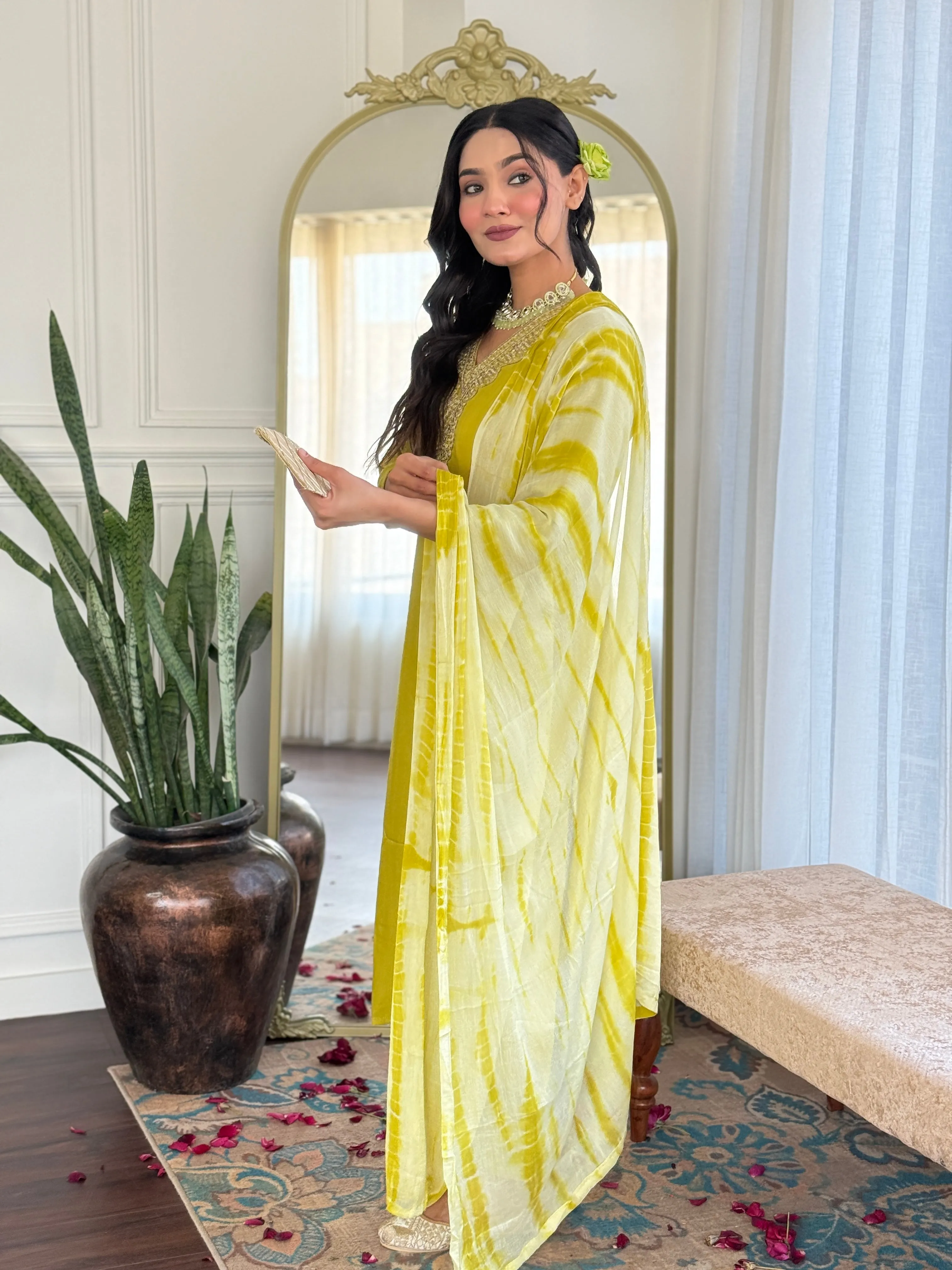 FRILLFIT : Tie-Dye Kurti Set with Embroidered Neckline