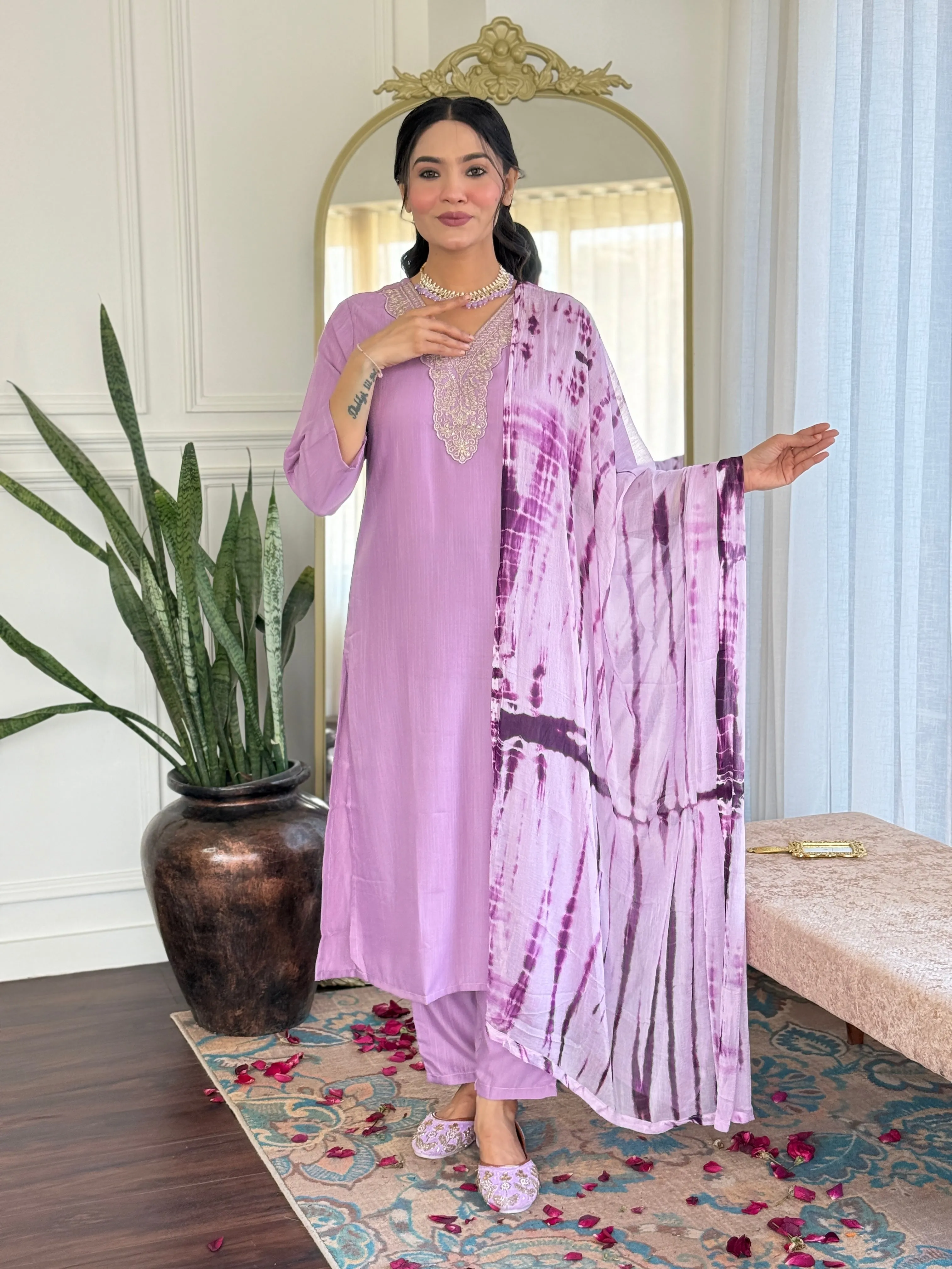 FRILLFIT : Tie-Dye Kurti Set with Embroidered Neckline