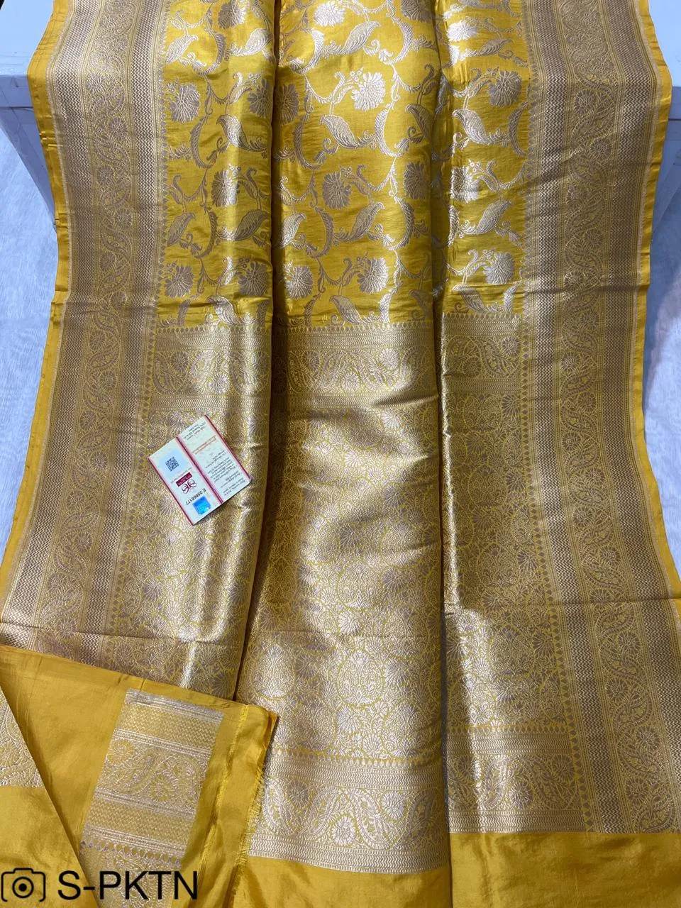 Gold Zari Banarasi Silk Saree with heavy pallu