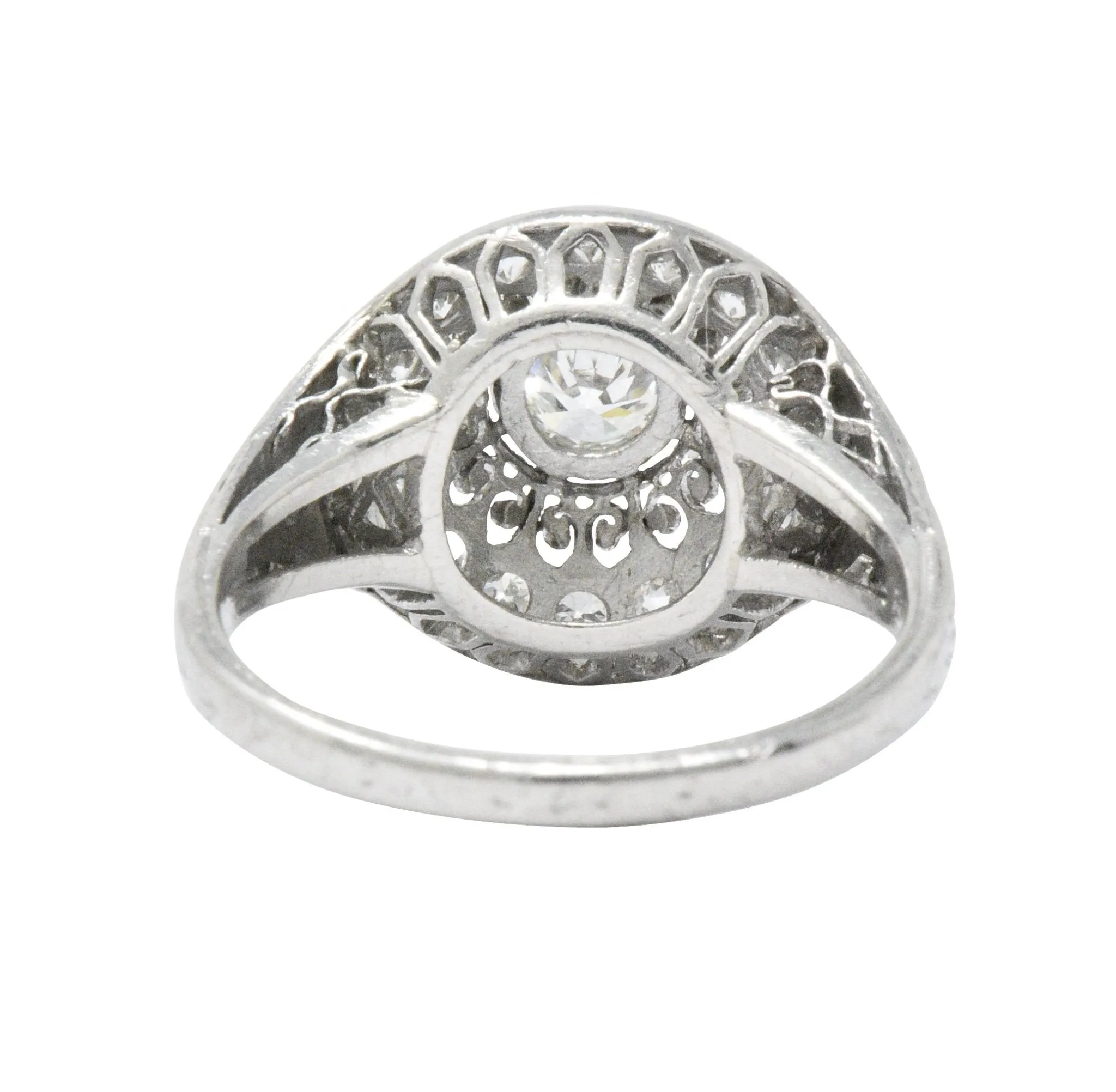 Graceful Art Deco 0.90 CTW Diamond Platinum Filigree Halo Engagement Ring