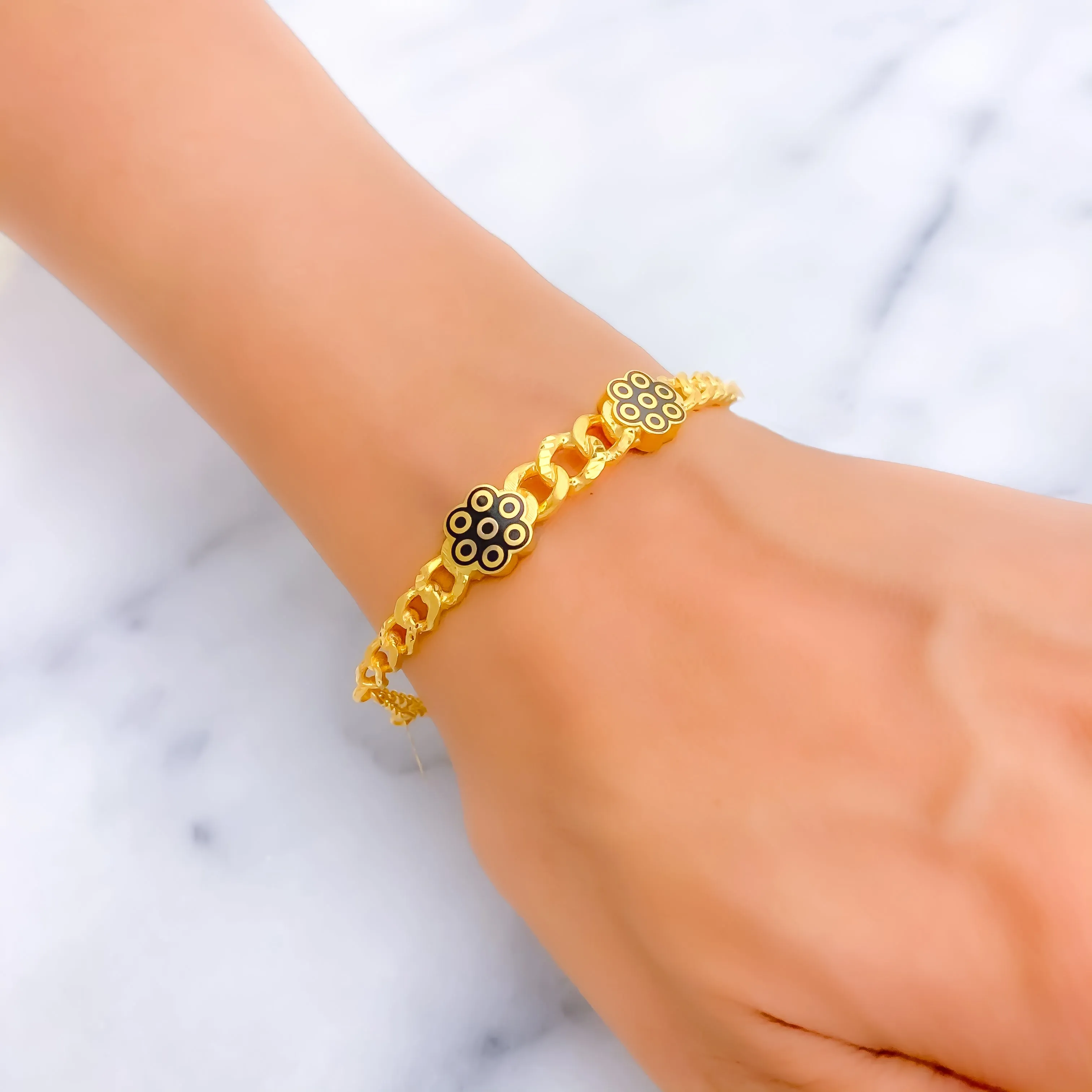 Graceful Hanging Floral 21K Gold Flexi Bangle Bracelet