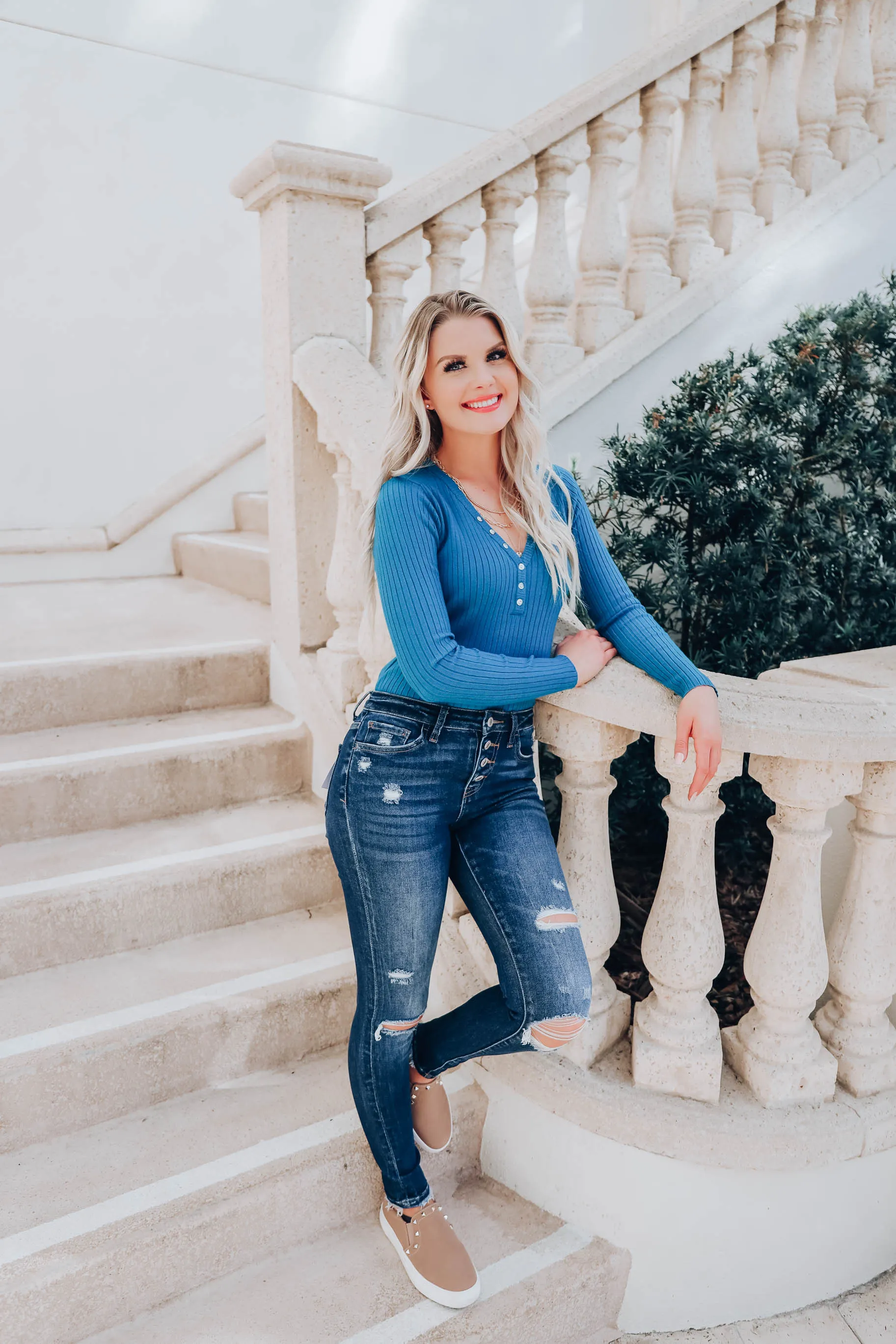 Graceful Silhouette Top - Teal