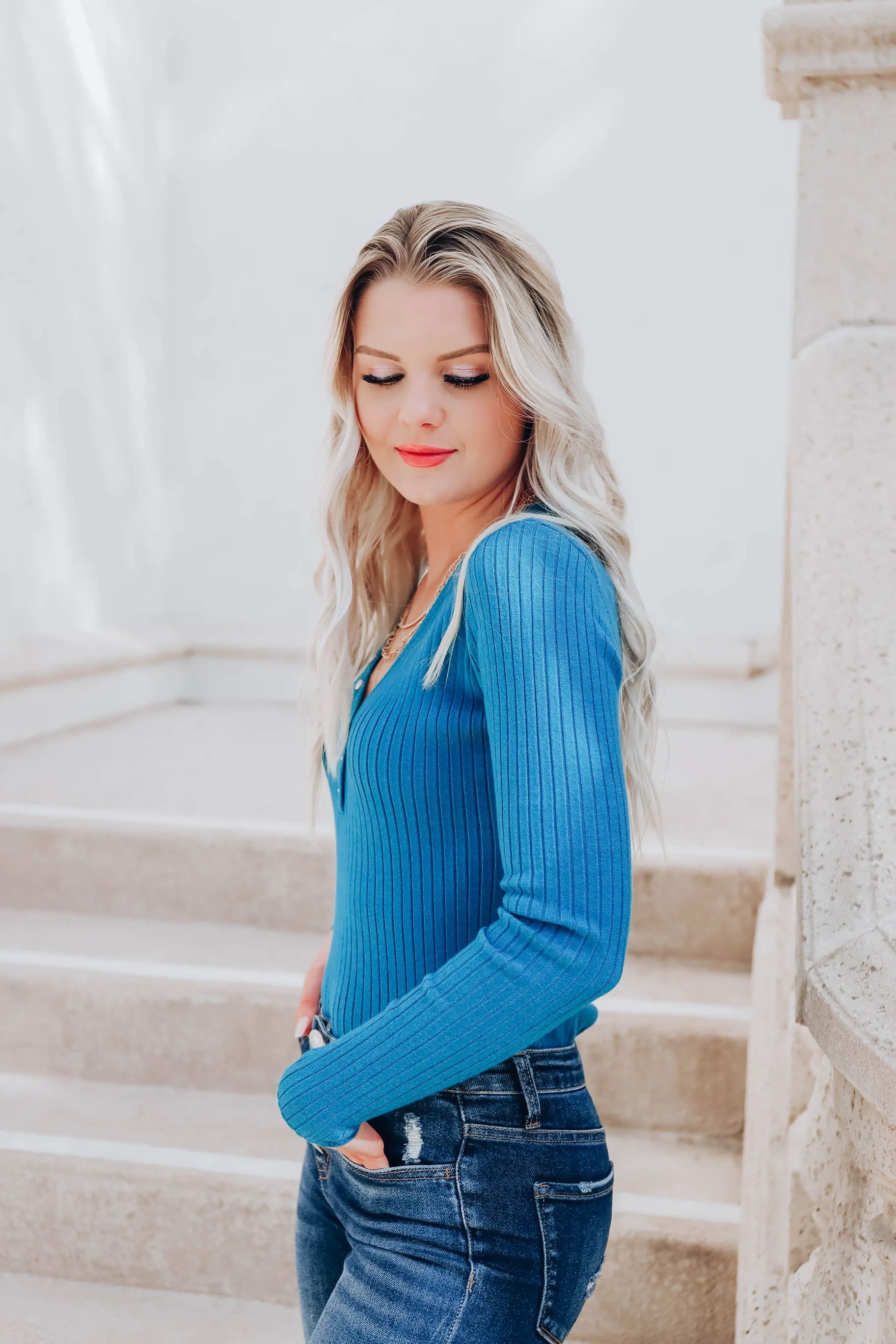 Graceful Silhouette Top - Teal