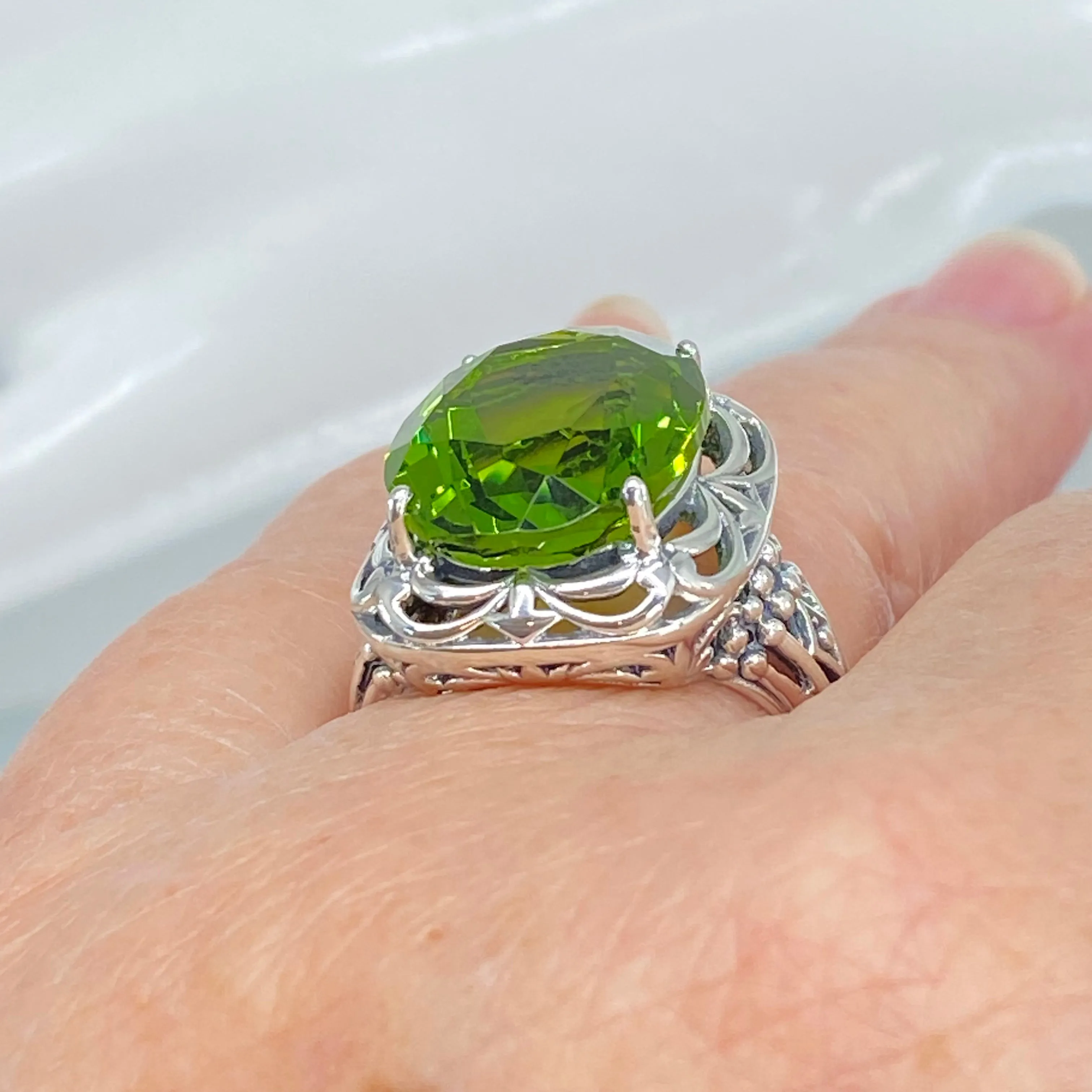 Green Peridot Ring, Size 8.5, Oval Gemstone, Retro Swirl Filigree, Art Deco Vintage Jewelry, D119 - Ready to Ship