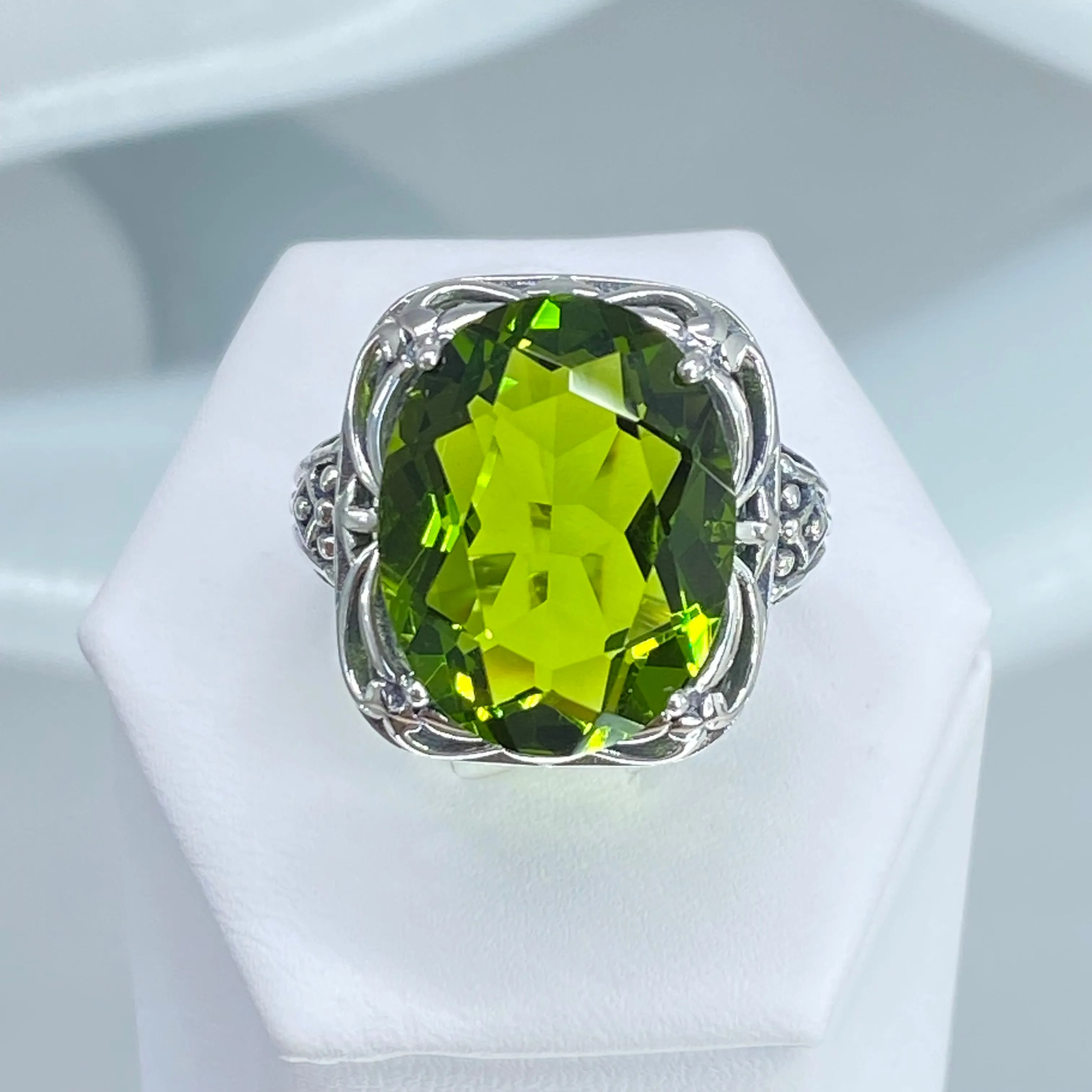 Green Peridot Ring, Size 8.5, Oval Gemstone, Retro Swirl Filigree, Art Deco Vintage Jewelry, D119 - Ready to Ship