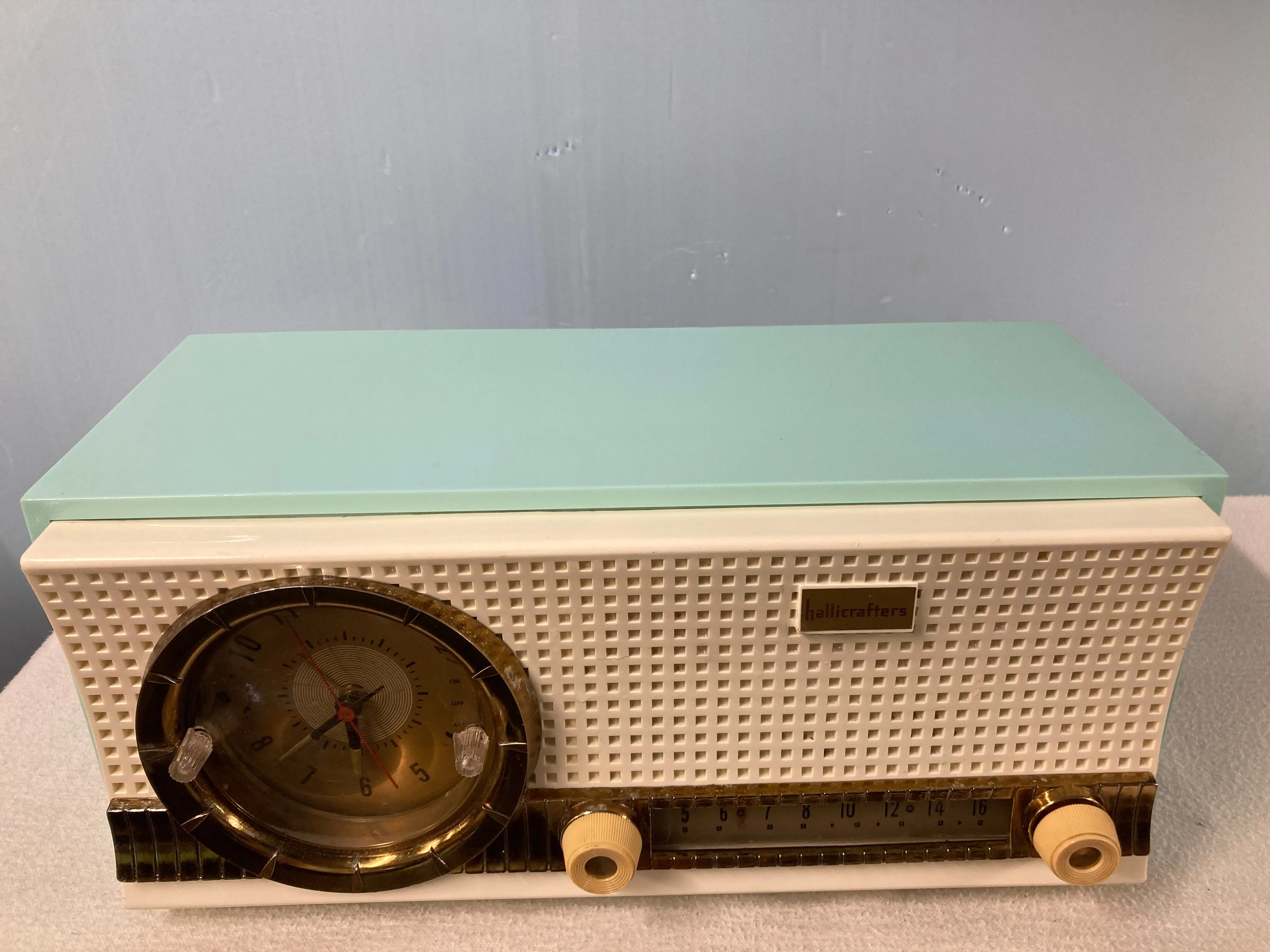Hallicrafters Model 231 Tube Radio With Bluetooth & FM Options