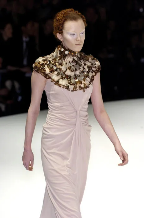 Important Fall 2004 Alexander McQueen 'Pantheon Ad Lecum' Runway Feather & Bead Collar