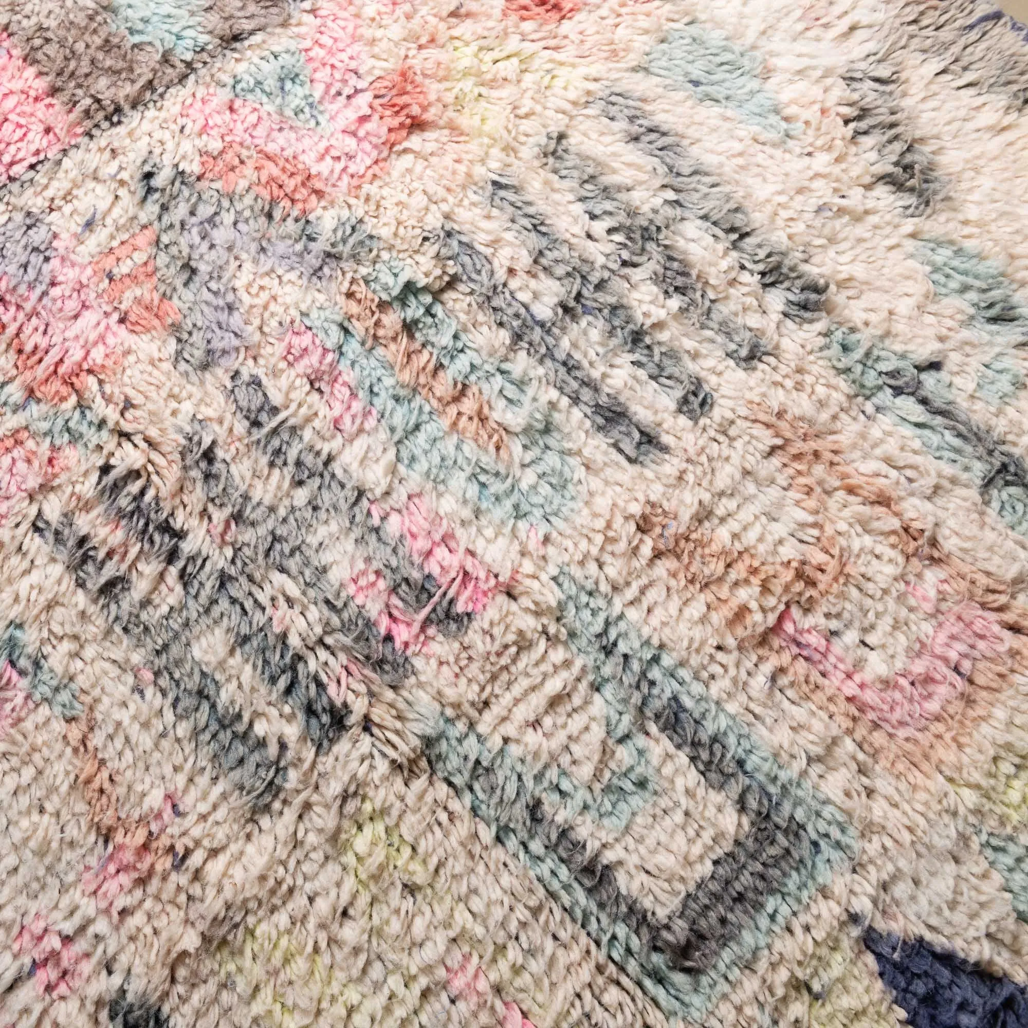 Iszzu - vintage boujad rug