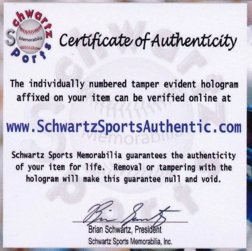 Larry Holmes Signed Everlast Boxing Glove (Schwartz) Won 69 of 75 Fights 1973-02