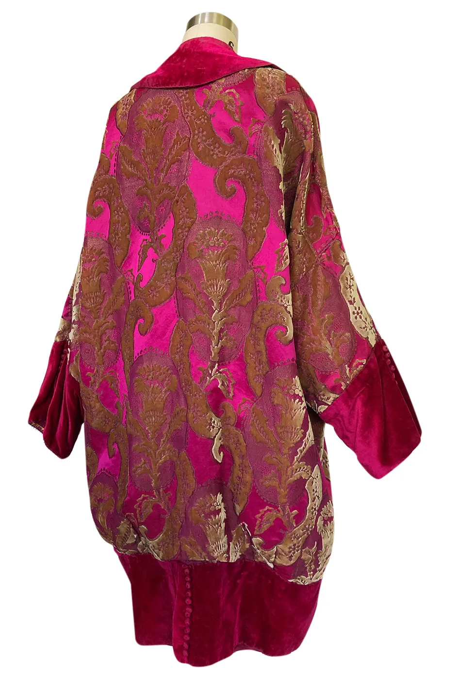 Late Teens Early 1920s Hot Pink Gold Cut Velvet Silk Brocade Flapper Coat