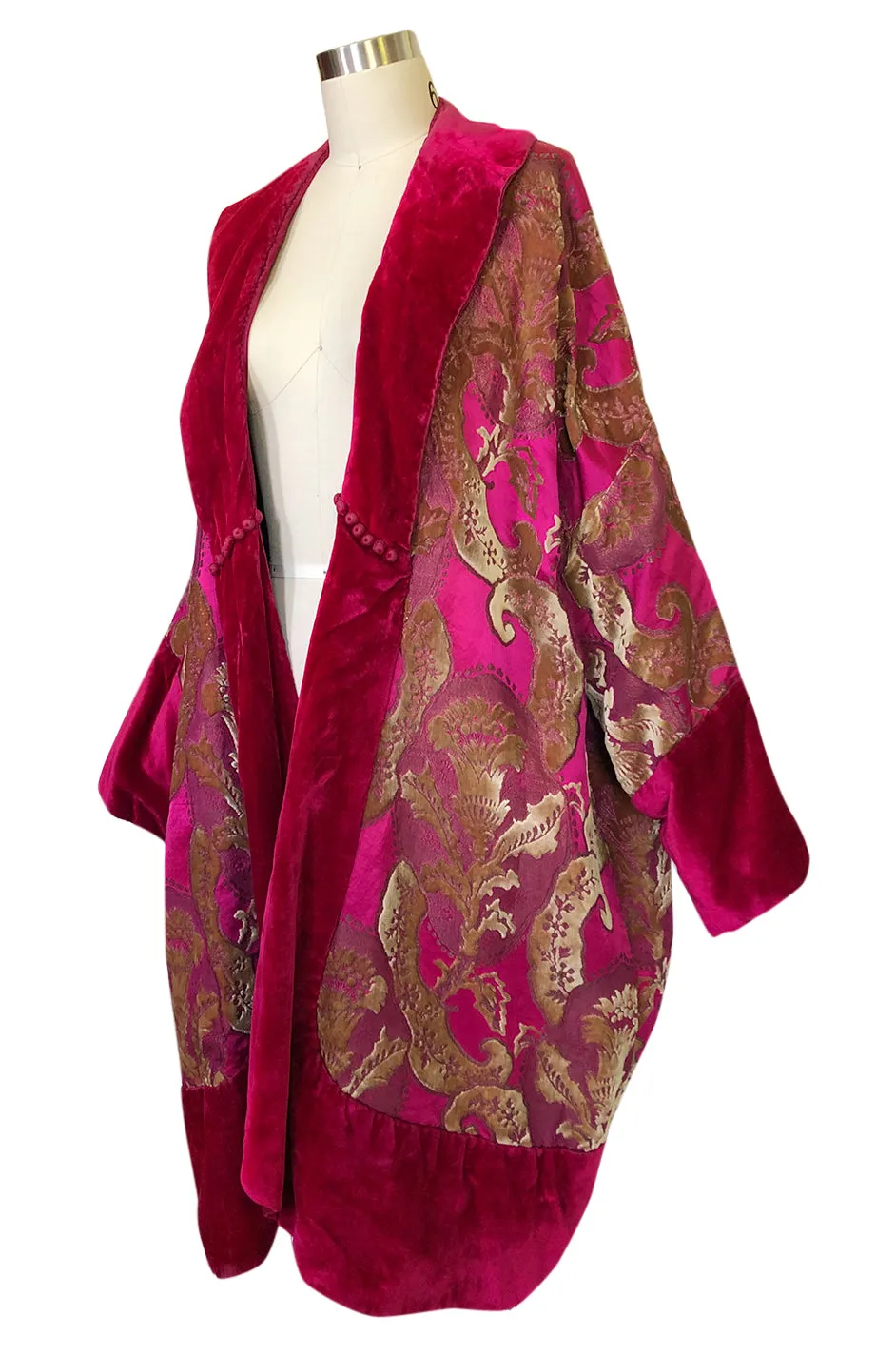 Late Teens Early 1920s Hot Pink Gold Cut Velvet Silk Brocade Flapper Coat