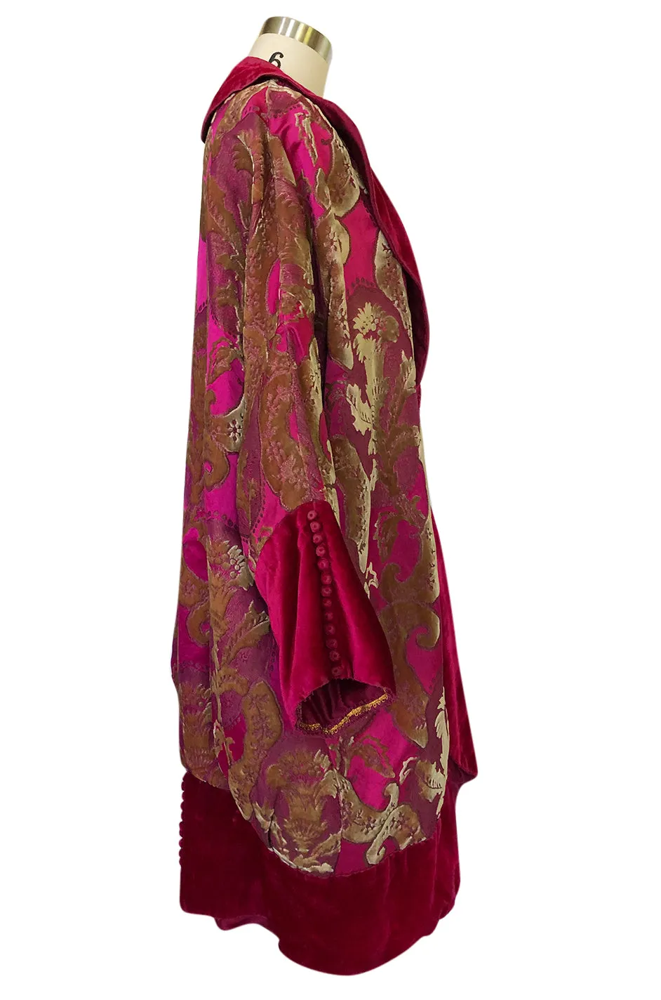 Late Teens Early 1920s Hot Pink Gold Cut Velvet Silk Brocade Flapper Coat