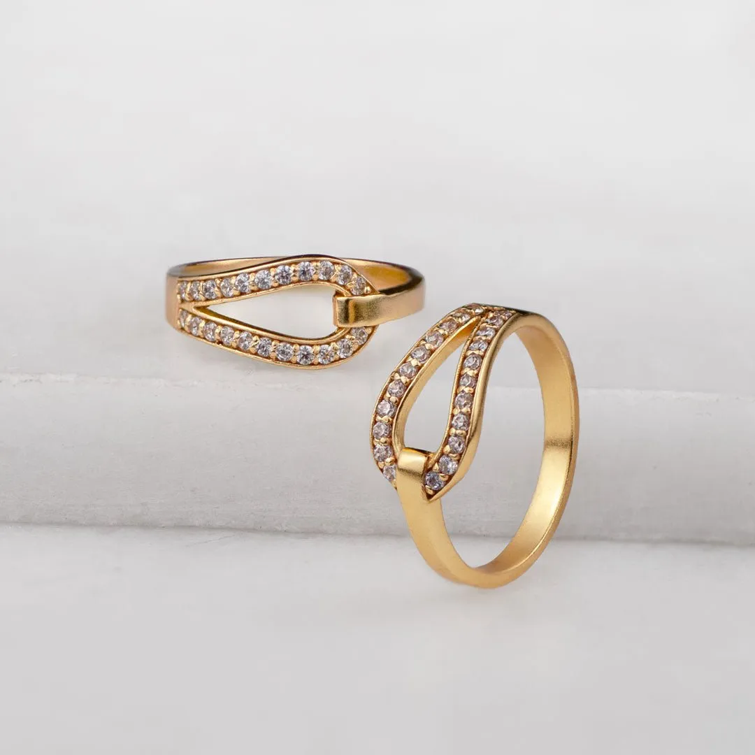 Levade - Horseshoe Moissanite Stone Pendant and Box Chain 14K Gold on Sterling Silver Necklace