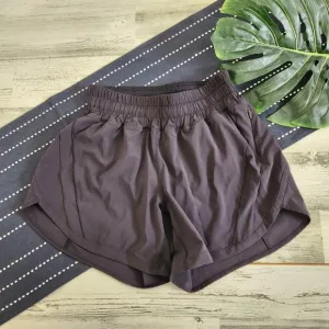 Lululemon Track That Black Shorts 5&quot; Size 4