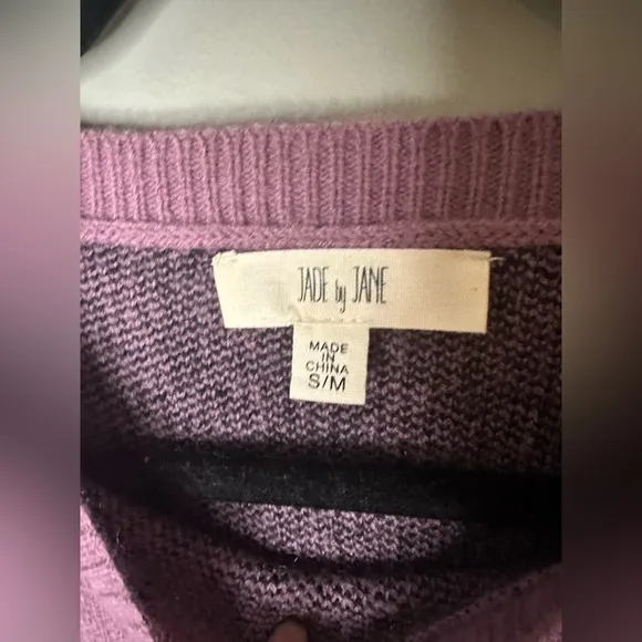 Mauve Crew Neck Sweater with Black Lightning Bolt Design