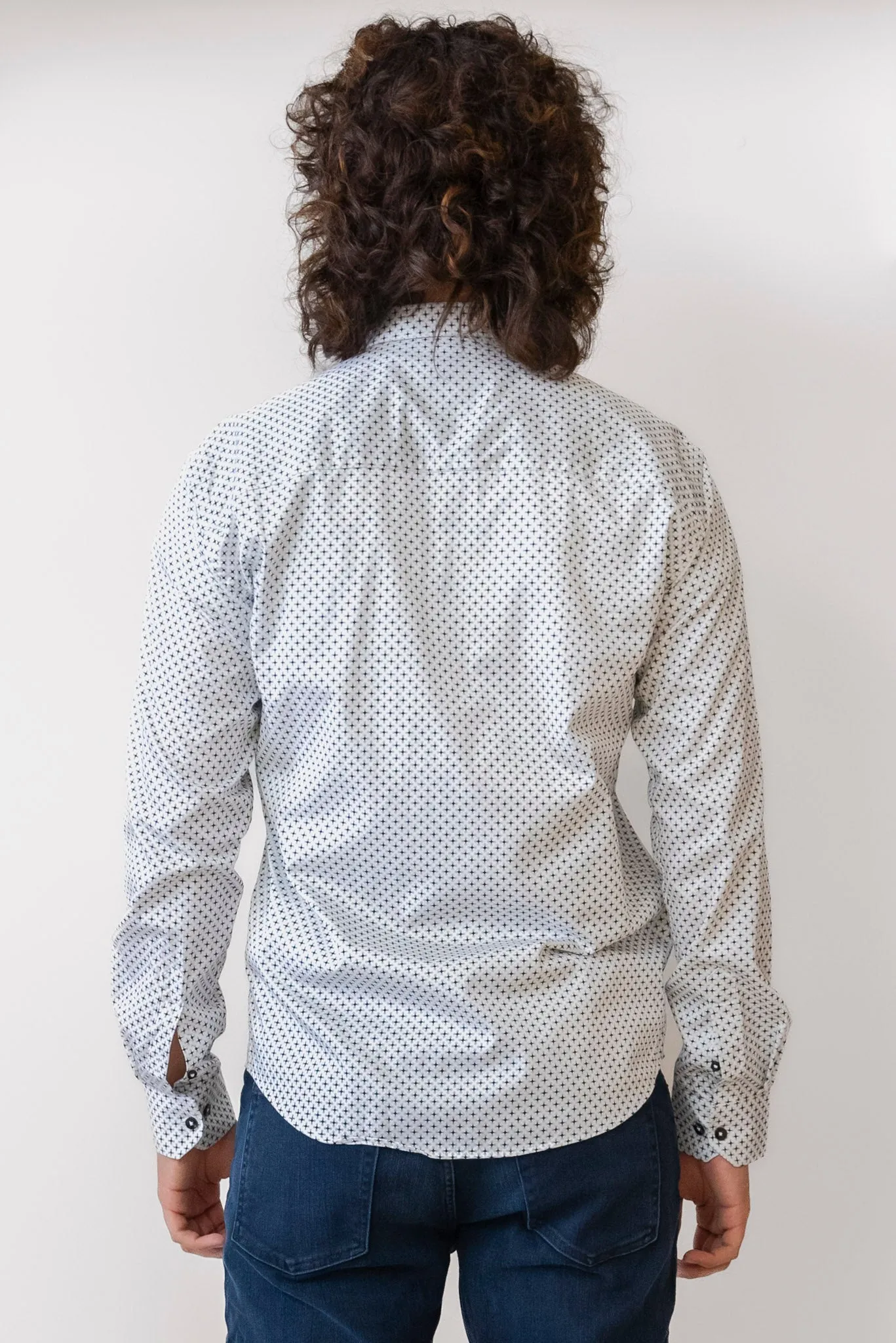 MIZUMI Modern Fit Top in Black and White