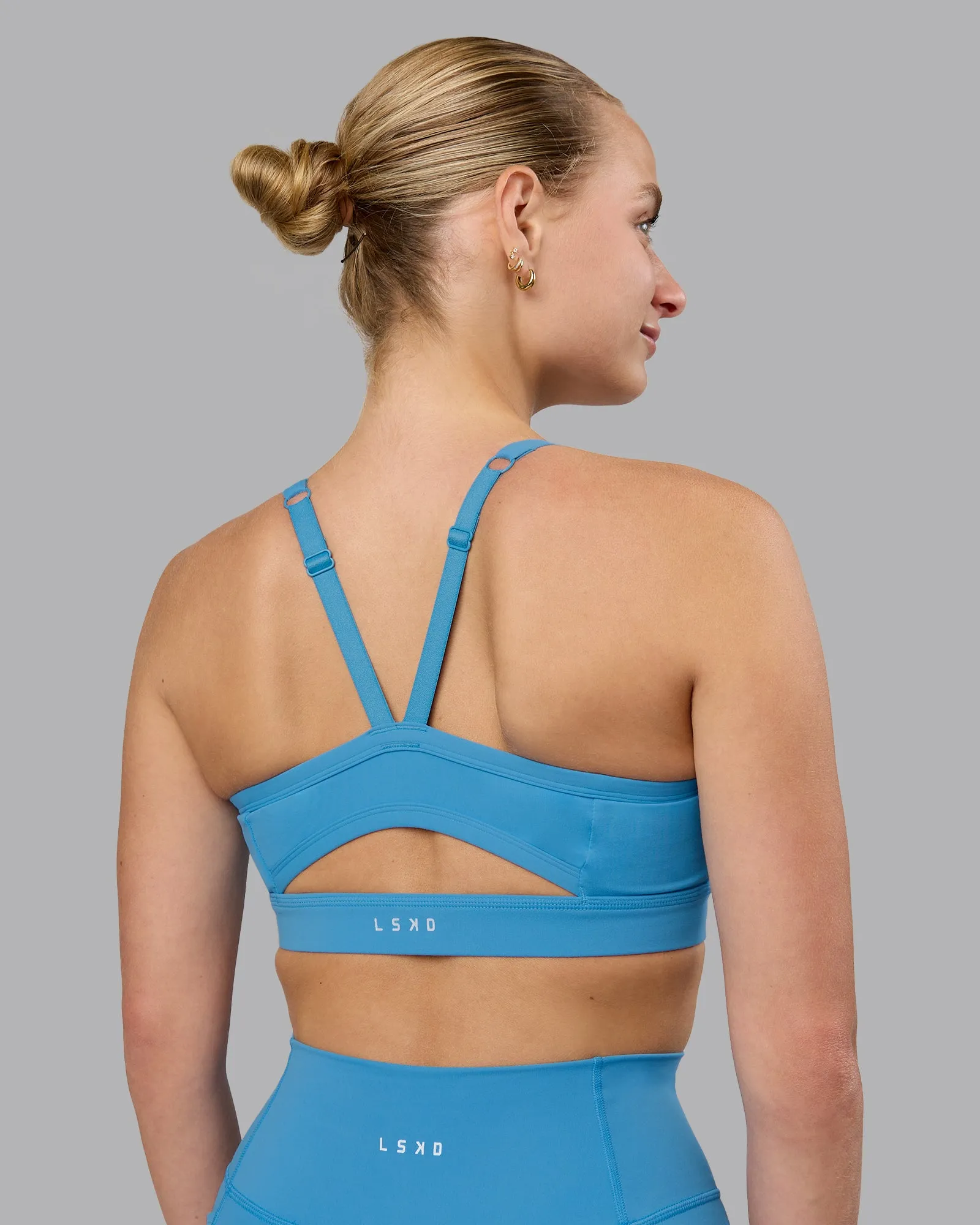 Momentum Sports Bra D/DD/E - Azure Blue