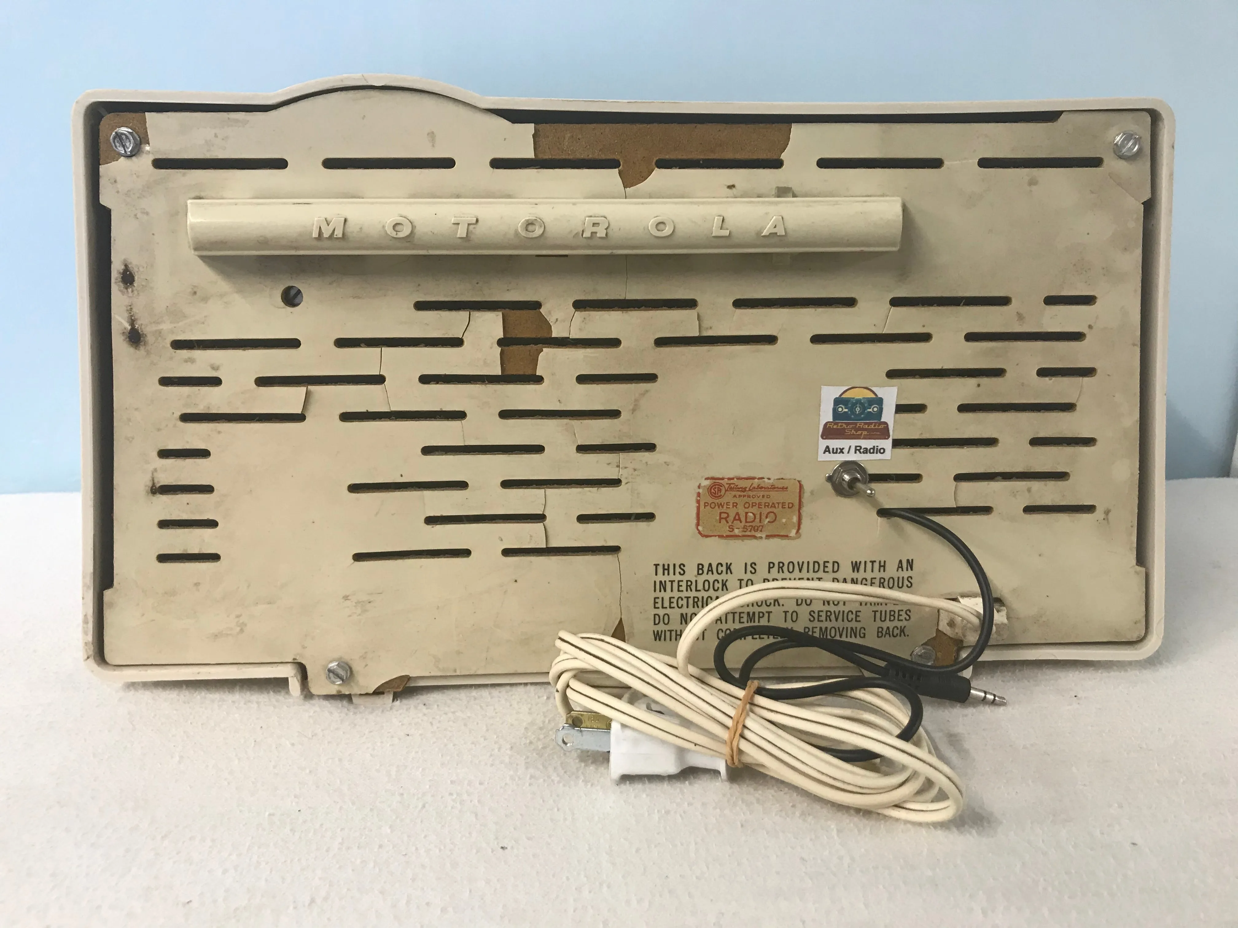 Motorola A11W Tube Radio With Bluetooth input.