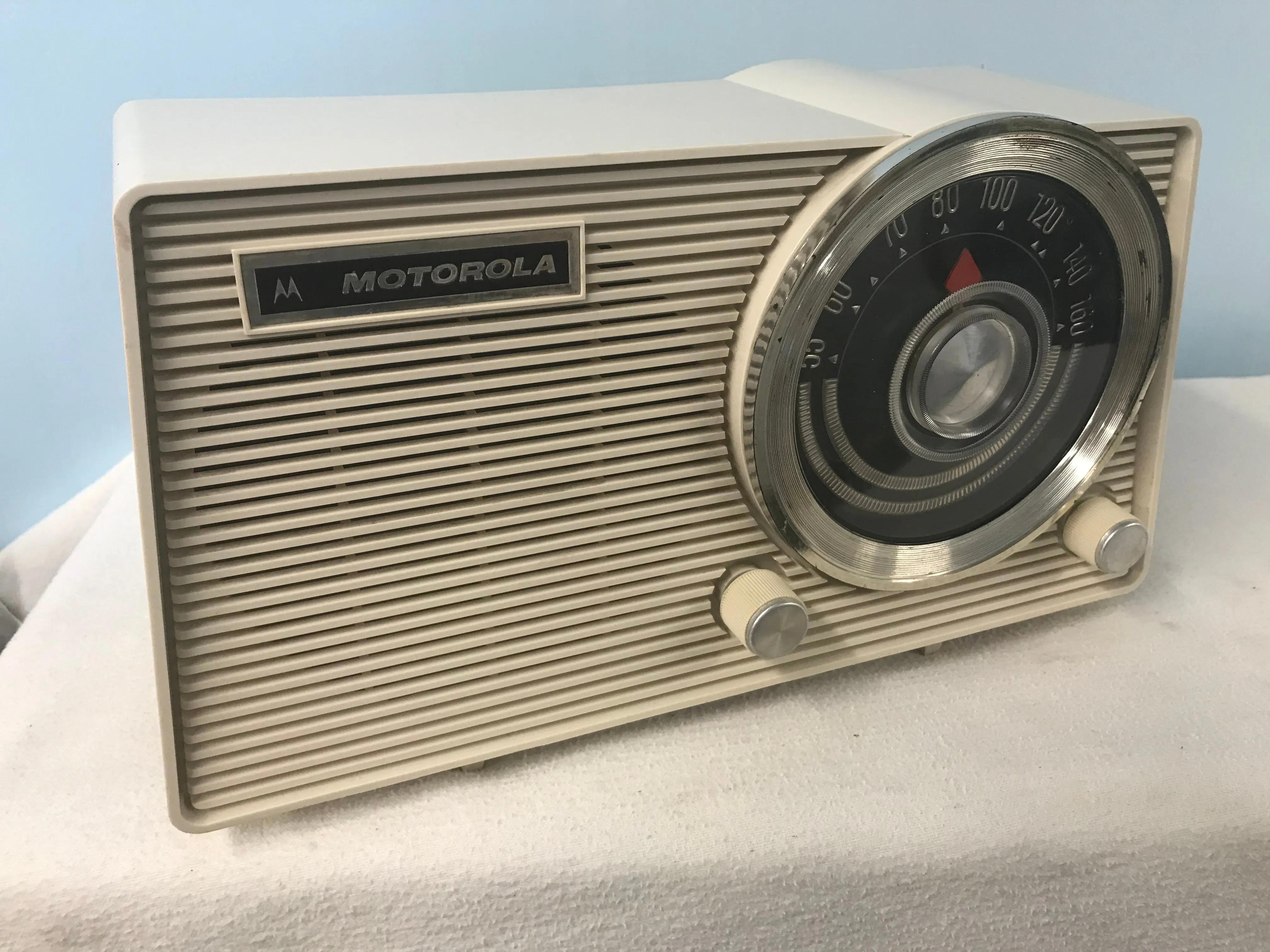 Motorola A11W Tube Radio With Bluetooth input.