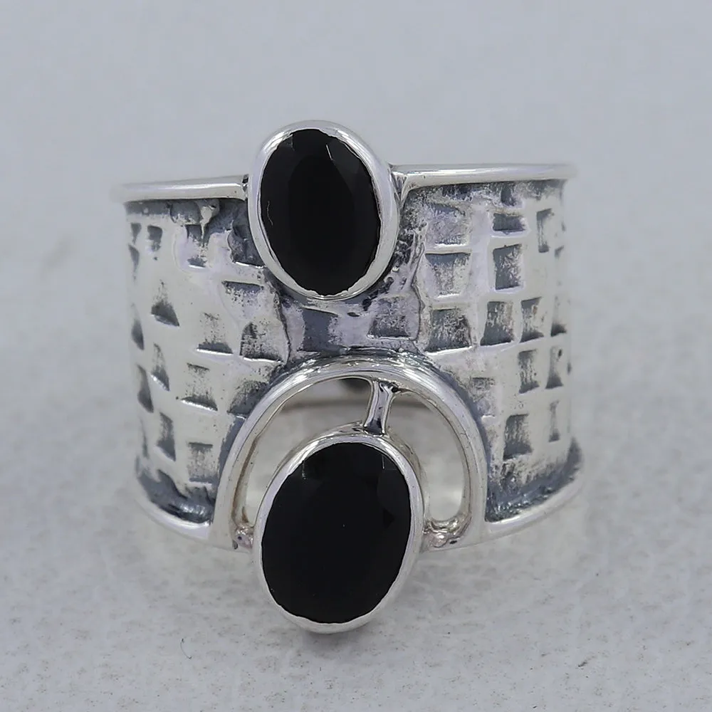 Natural Vintage Style Peridot Silver Ring