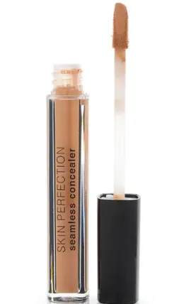 Ready To Wear Cosmetics Liquidation Lots - Retail Value Up To $40 Each Unit