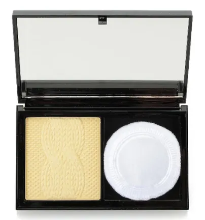Ready To Wear Cosmetics Liquidation Lots - Retail Value Up To $40 Each Unit