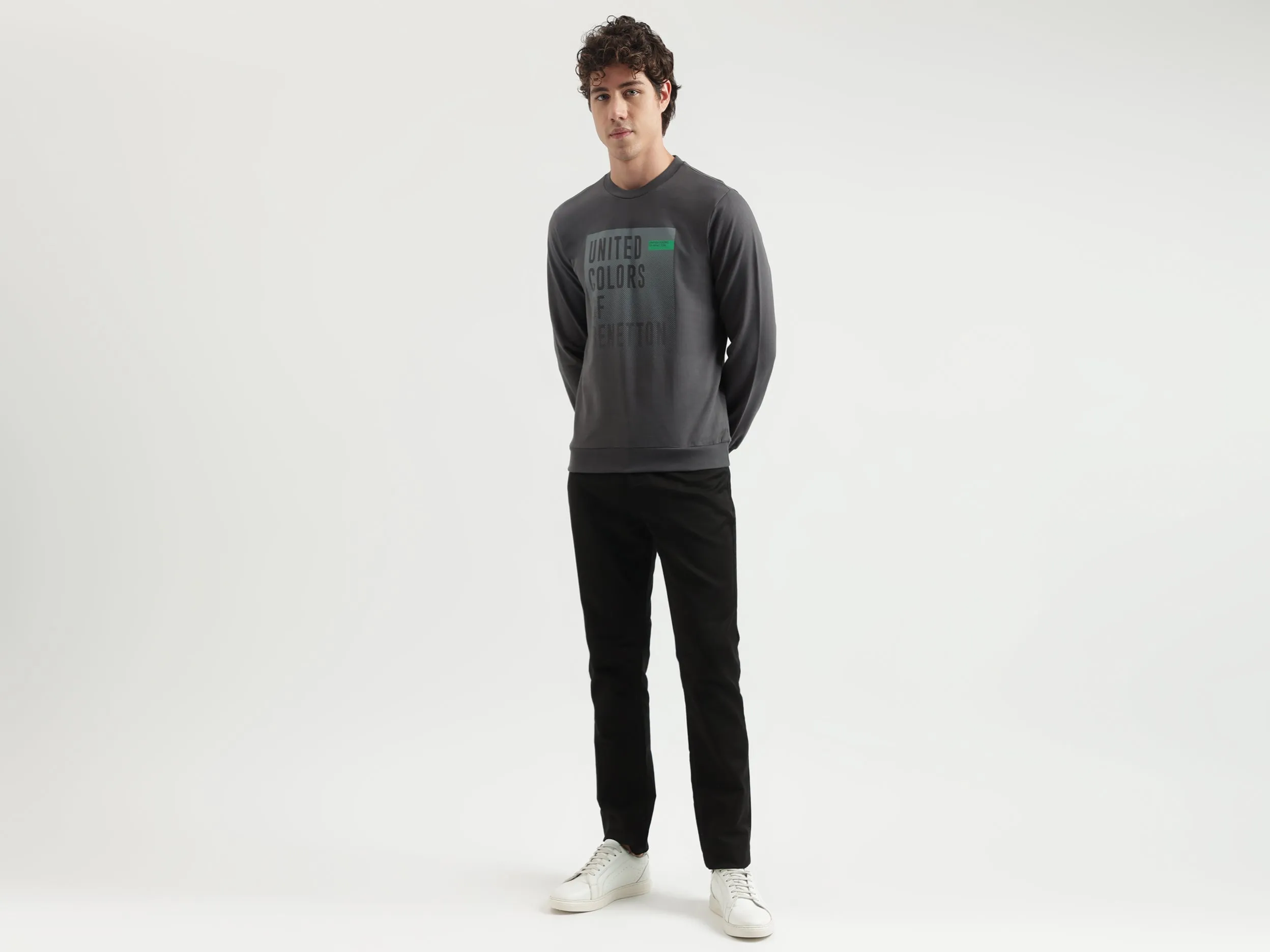 Regular Fit Round Neck Printed Pattern Sweatshirt