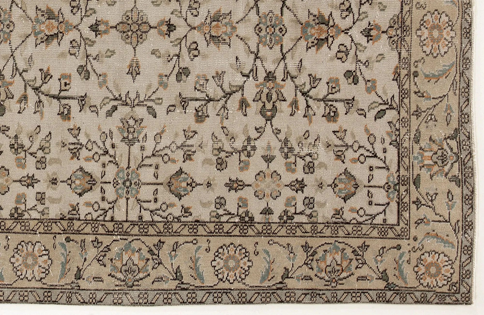 Retro Design Beige Over Dyed Vintage Rug 5'5'' x 9'0'' ft 164 x 275 cm