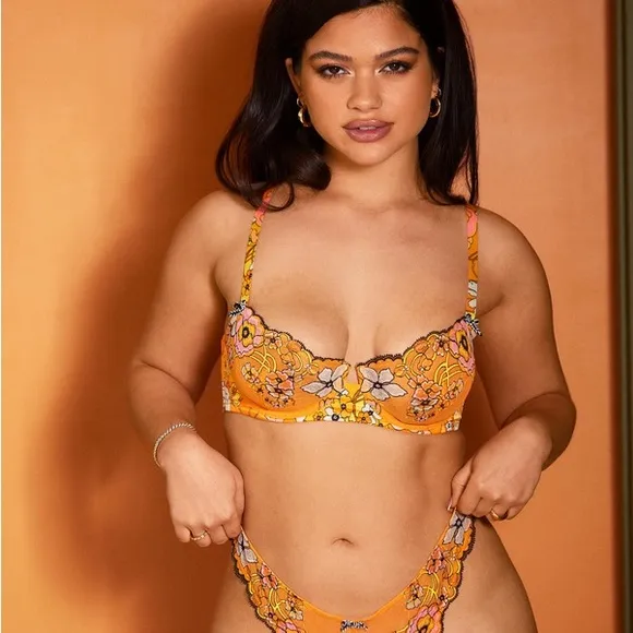 Savage x Fenty NWOT Mod Poppy Unlined Lace Balconette Bra Set, 36D M