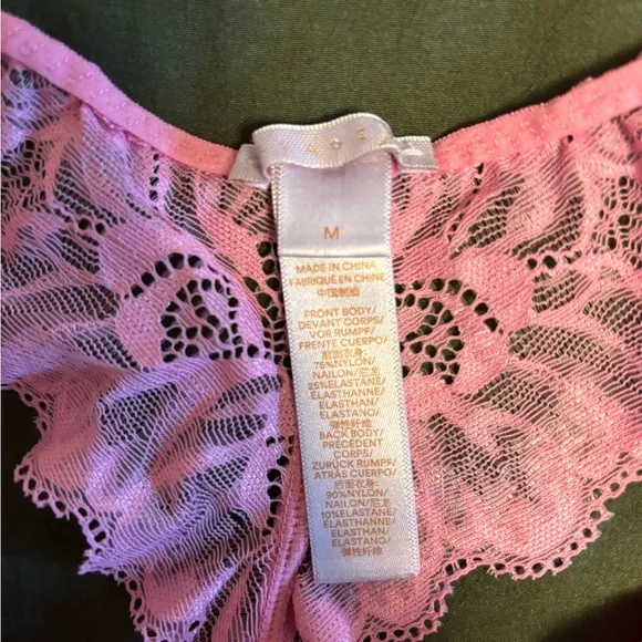 Savage x Fenty NWOT Mod Poppy Unlined Lace Balconette Bra Set, 36D M