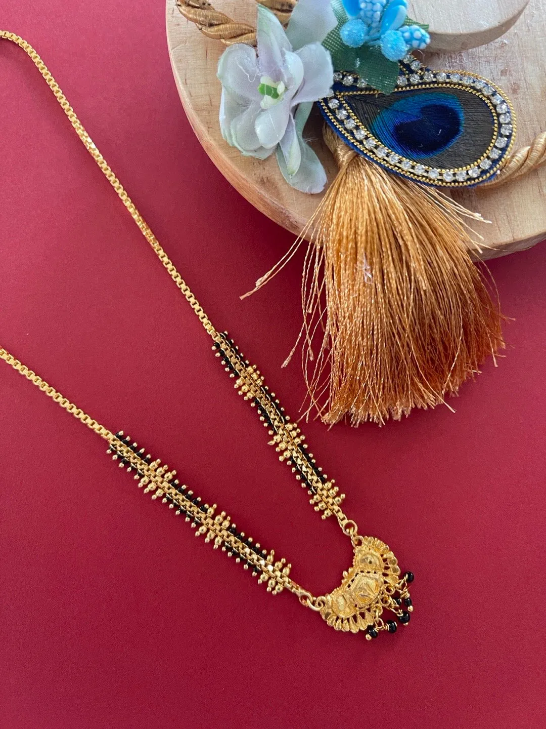 Short Mangalsutra Designs Gold Plated Latest Black & Gold Beads Single Layer Mangalsutra