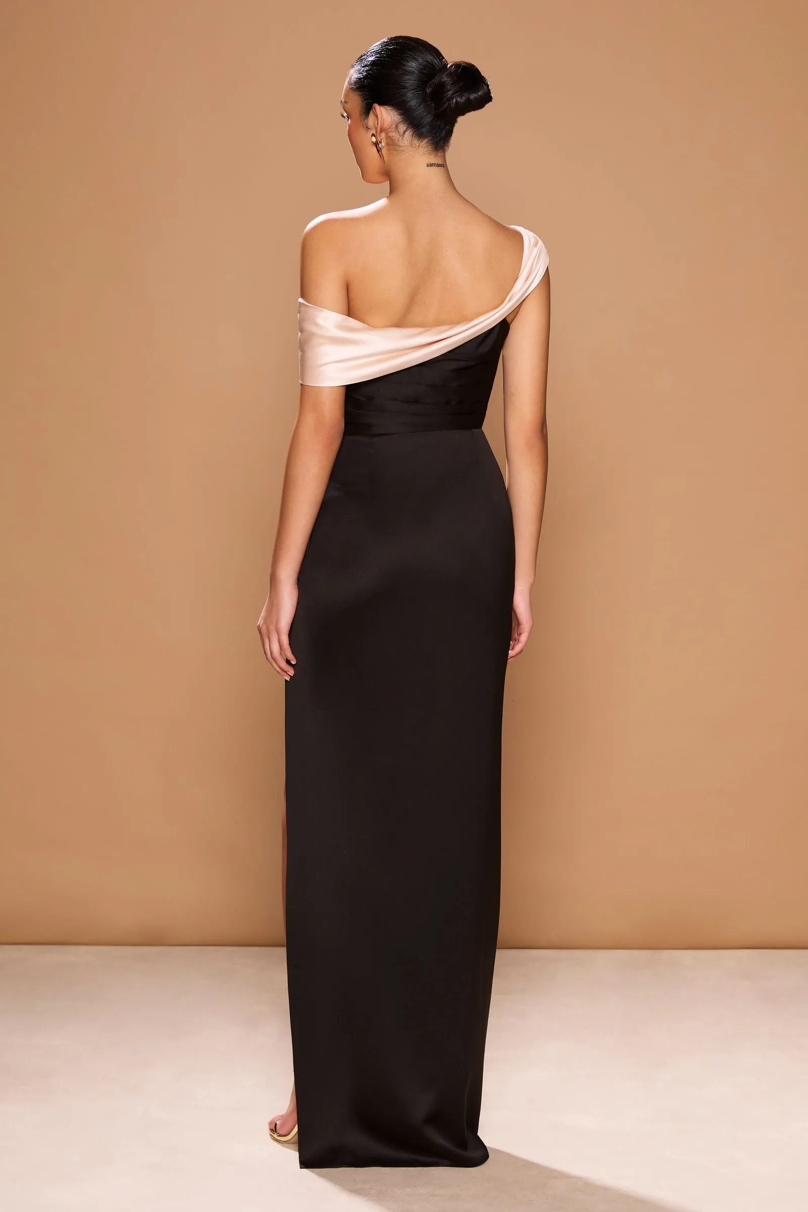 TUSCANY GOWN