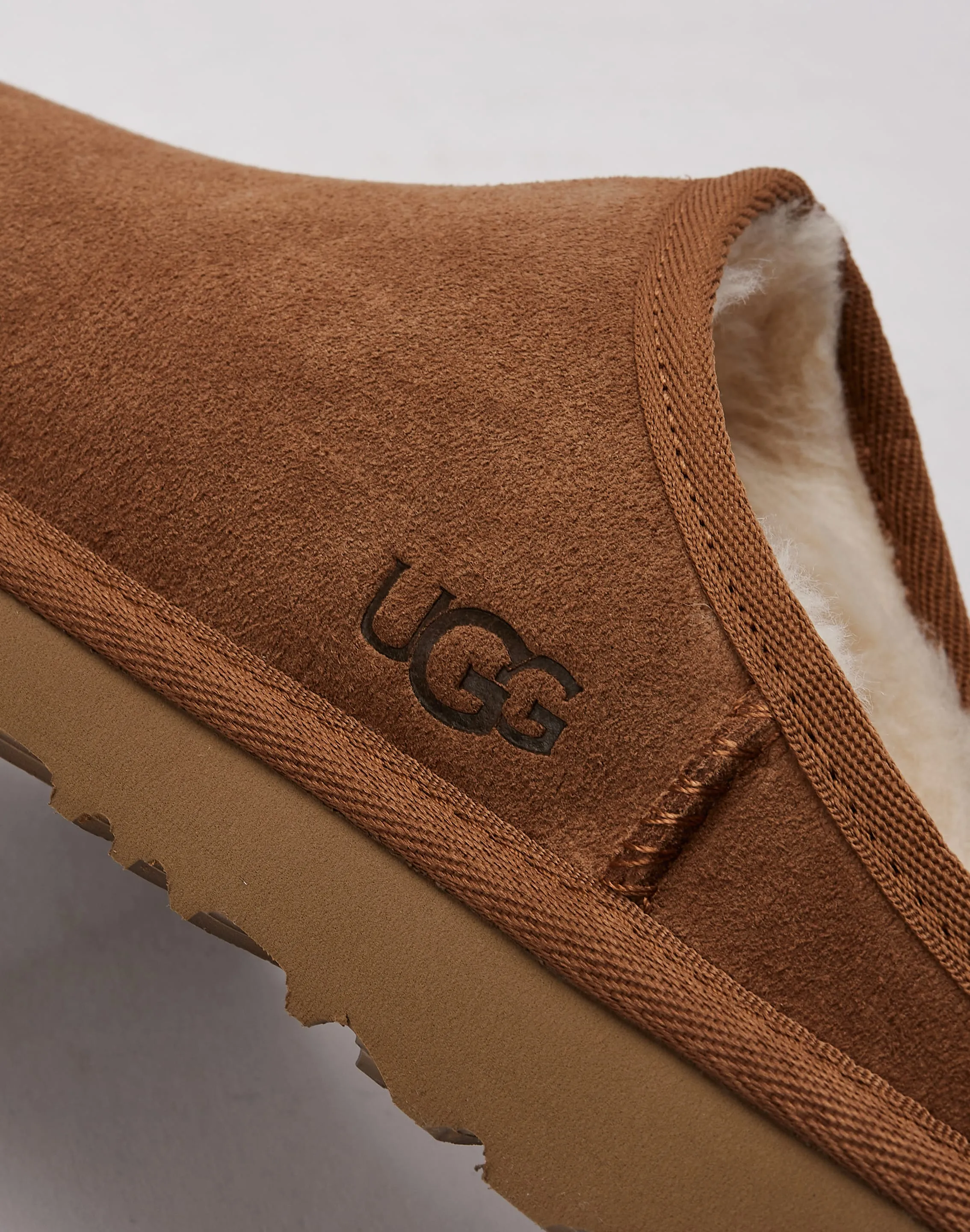 UGG Classic Slip-On Grade-School