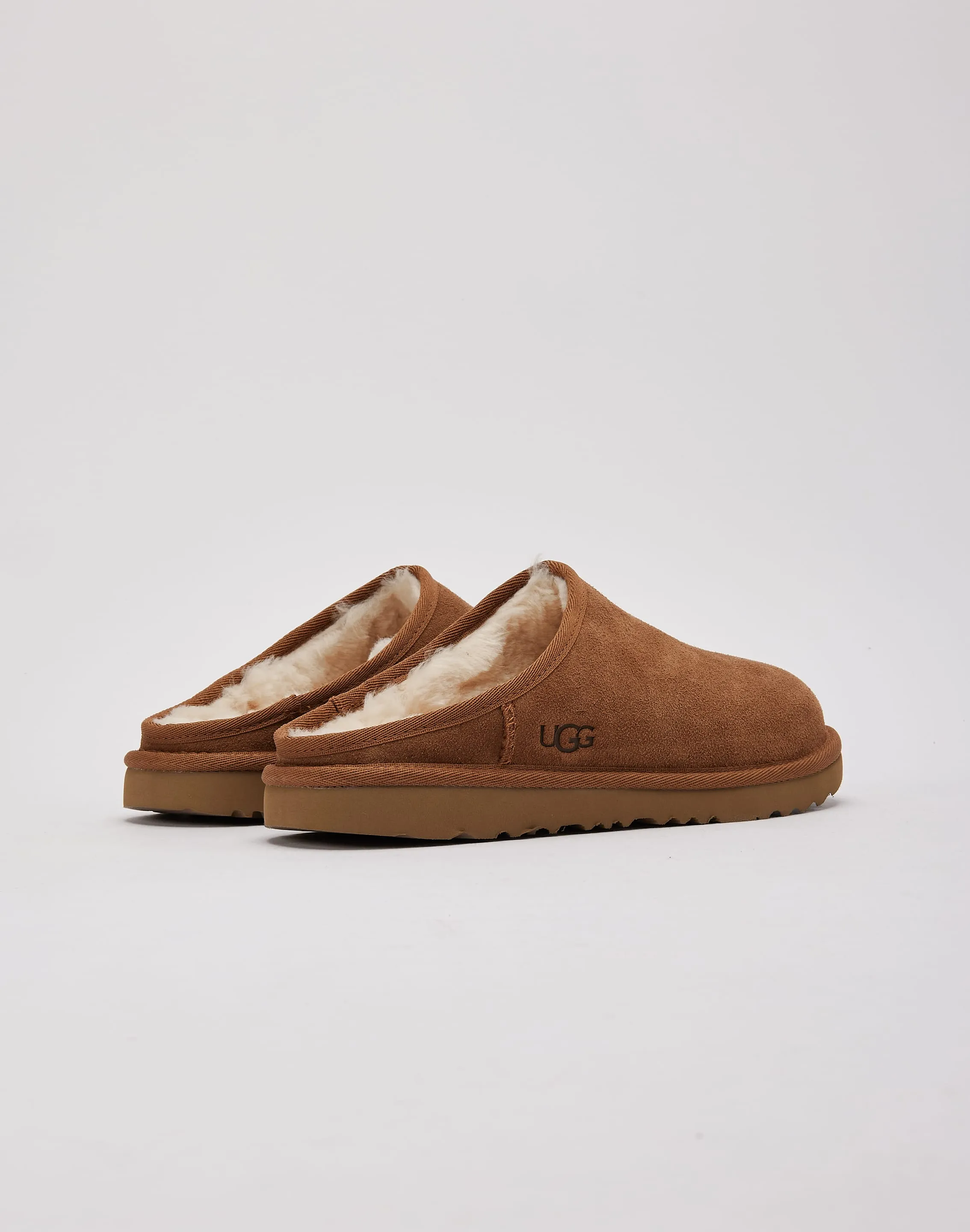 UGG Classic Slip-On Grade-School