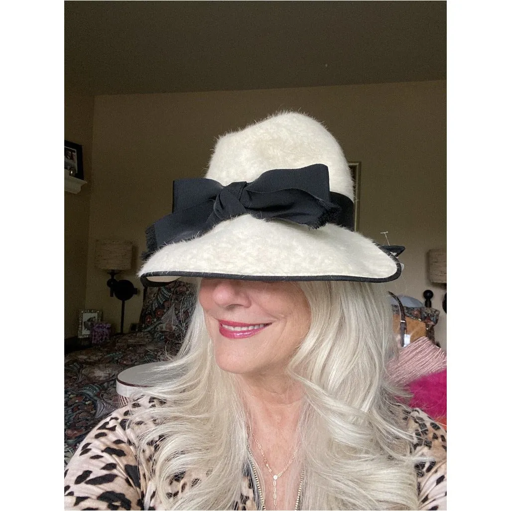 Vintage Ladies Bucket Hat Mr.John Jr Ivory & Black Dramatic Style 1960s